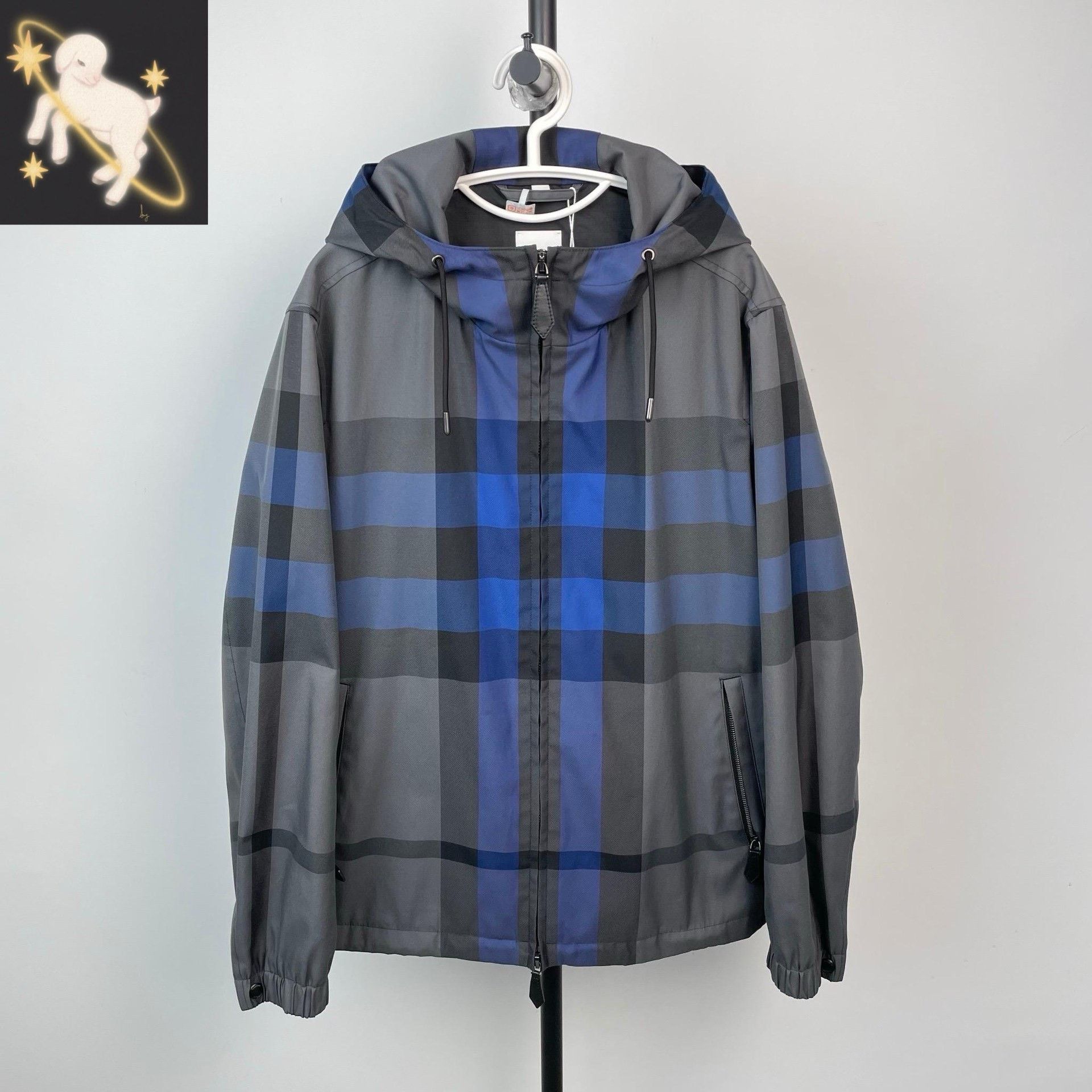 Burberry Burberry Blue Light Jacket M Men Size US M / EU 48-50 / 2 - 1 Thumbnail