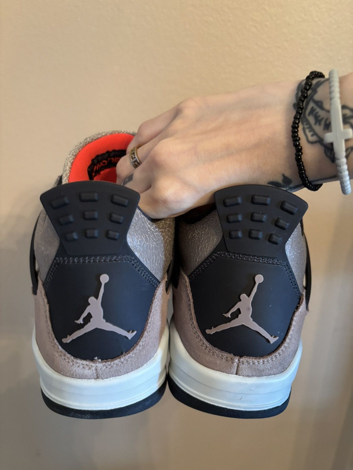 Jordan Brand Air Jordan 4 Retro GS 'Taupe Haze' Size US 6.5 / EU 39-40 - 4 Thumbnail