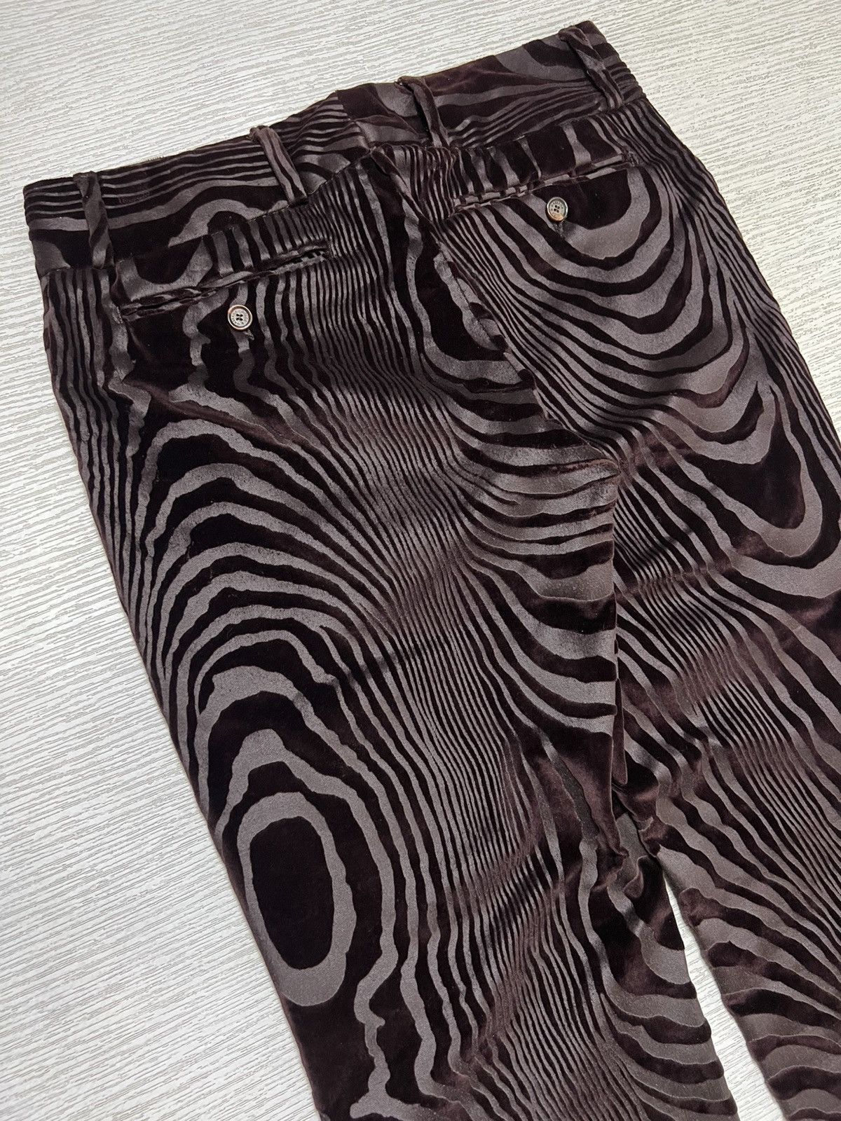 Dolce & Gabbana Dolce & Gabbana - Wood Pattern Allover Print Velvet Trouser Size US 30 / EU 46 - 10 Thumbnail