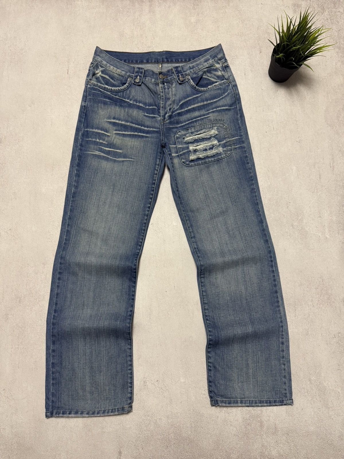 Iceberg × Japanese Brand Vintage Iceberg Jeans Denim Pants Distressed Washed Straight Size US 32 / EU 48 - 1 Thumbnail