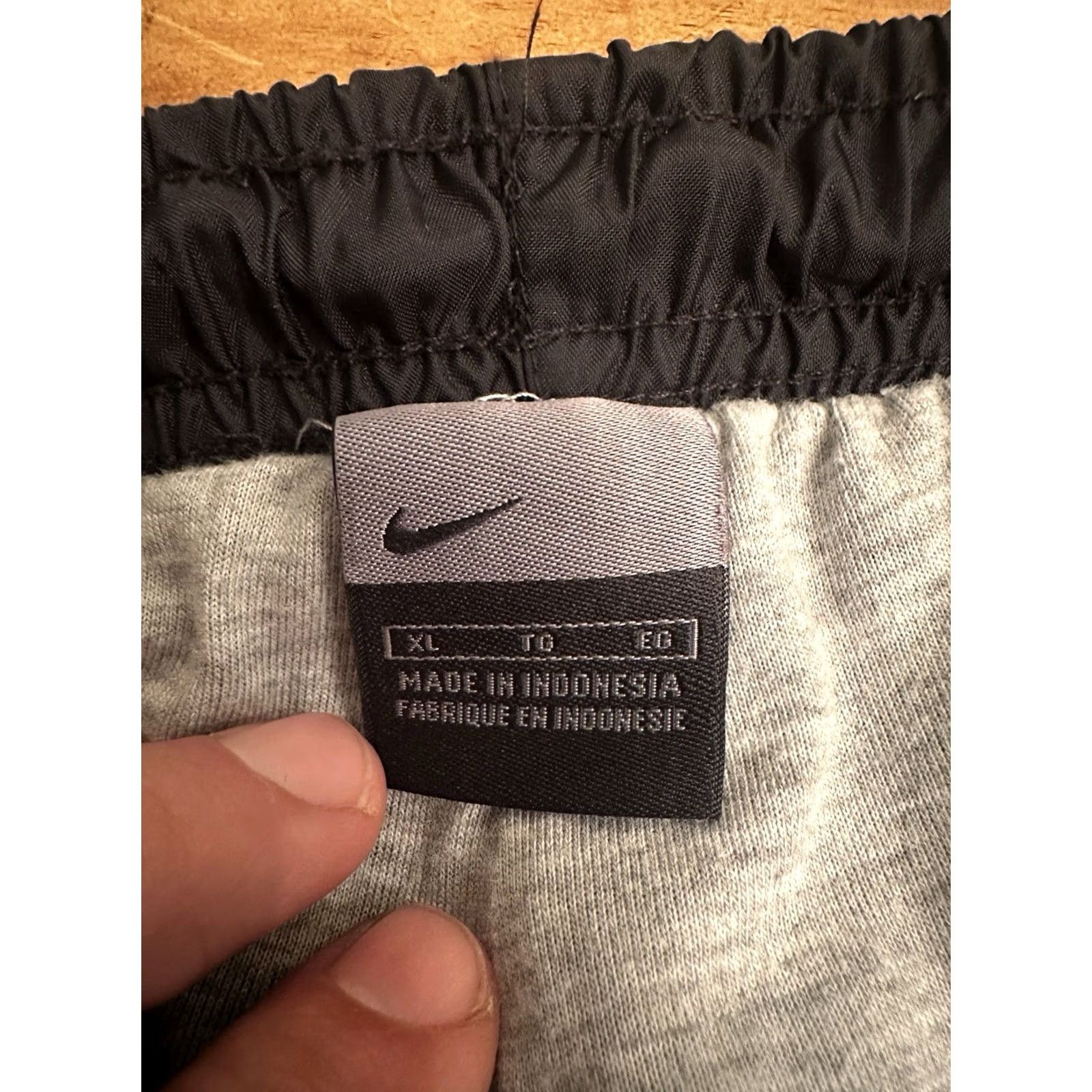 Nike VINTAGE Nike Lined Track Pants Black XL Men’s Regular Pockets RN 56323 Size US 36 / EU 52 - 6 Thumbnail