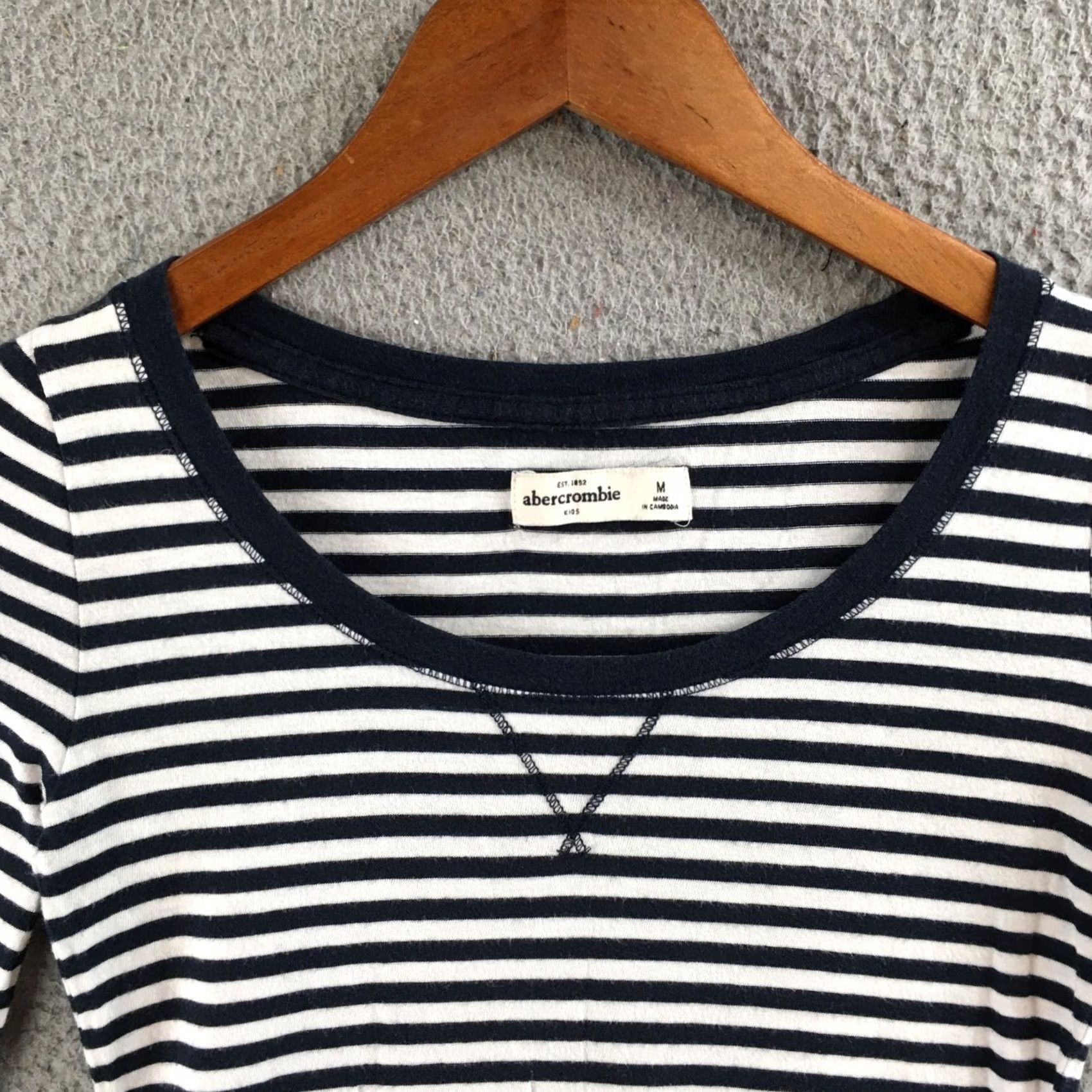 Abercrombie & Fitch Abercrombie Shirt Womens M Black White Striped Long Sleeve Crewneck Pull Over Size M / US 6-8 / IT 42-44 - 3 Thumbnail