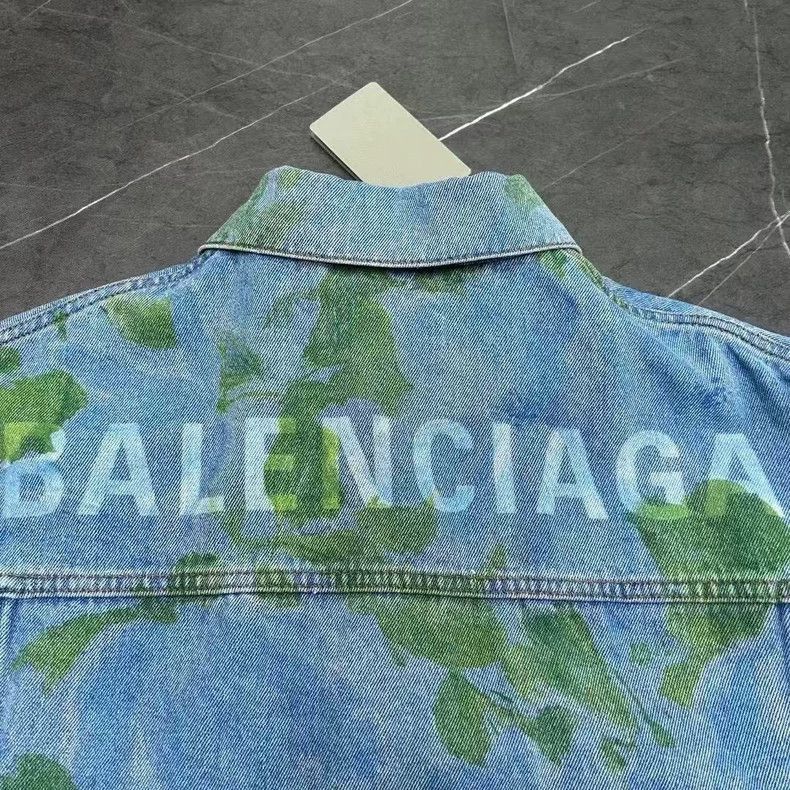 Balenciaga balenciaga moss print denim jacket size 36 Size US S / EU 44-46 / 1 - 3 Thumbnail