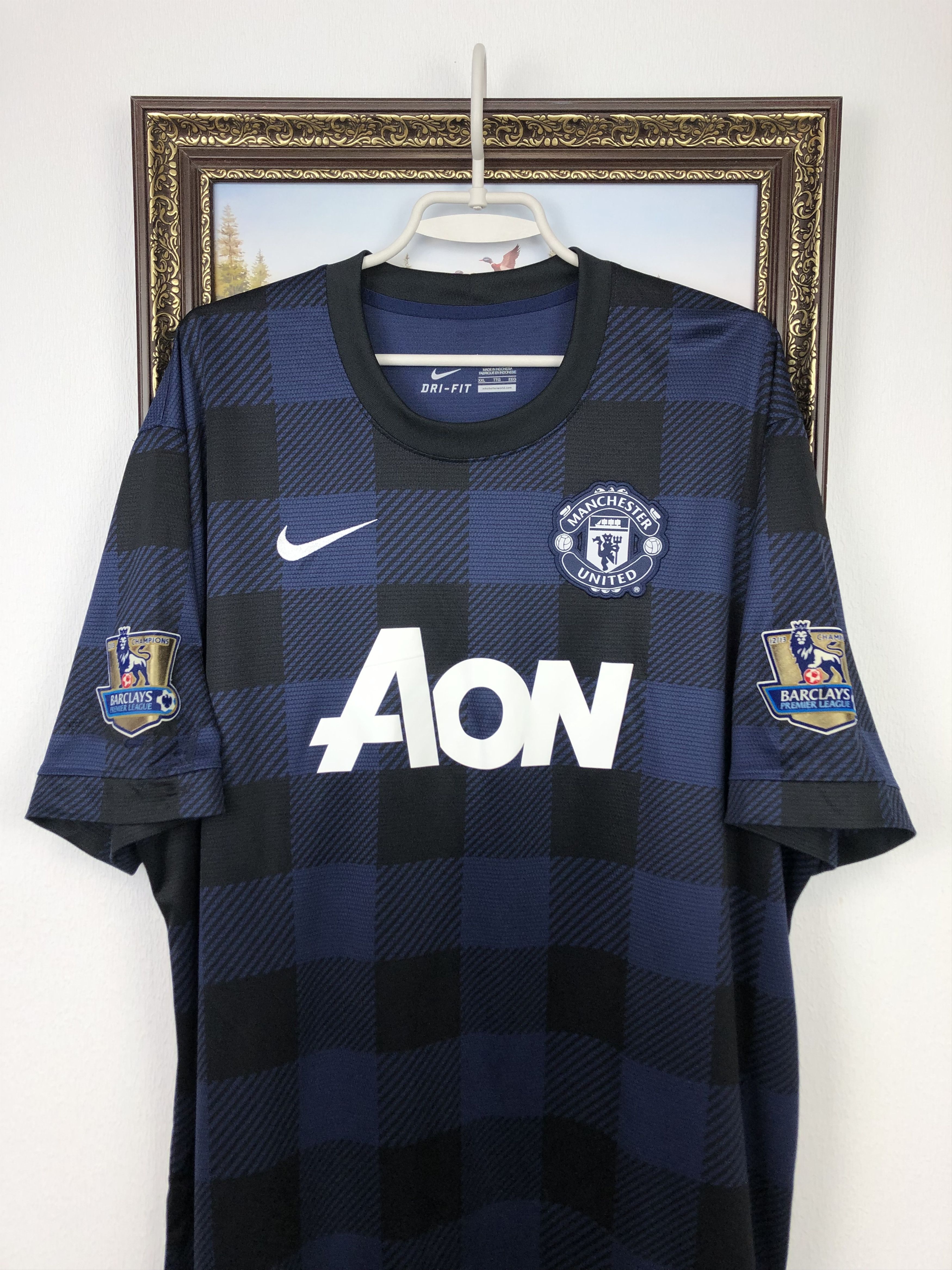 Nike Manchester United football shirt 2013 #8 Mata Nike Tee Size US XXL / EU 58 / 5 - 2 Thumbnail