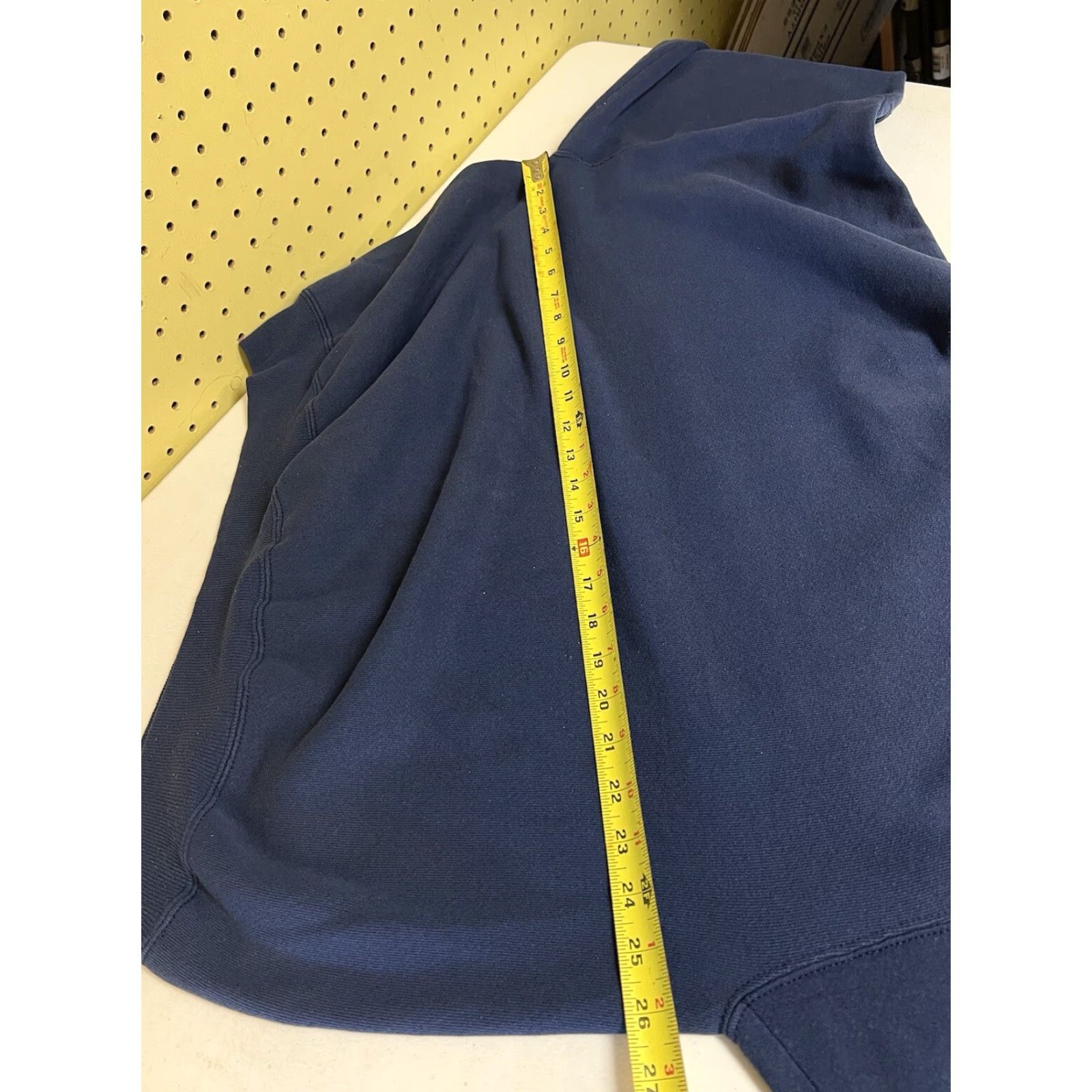 Champion VINTAGE Champion Sweatshirt Men XL Crew Neck Blue 90s Retro Solid Long Sleeve Cotton Blend All Seasons Pullover Logo Basic Training Size US XL / EU 56 / 4 - 6 Thumbnail