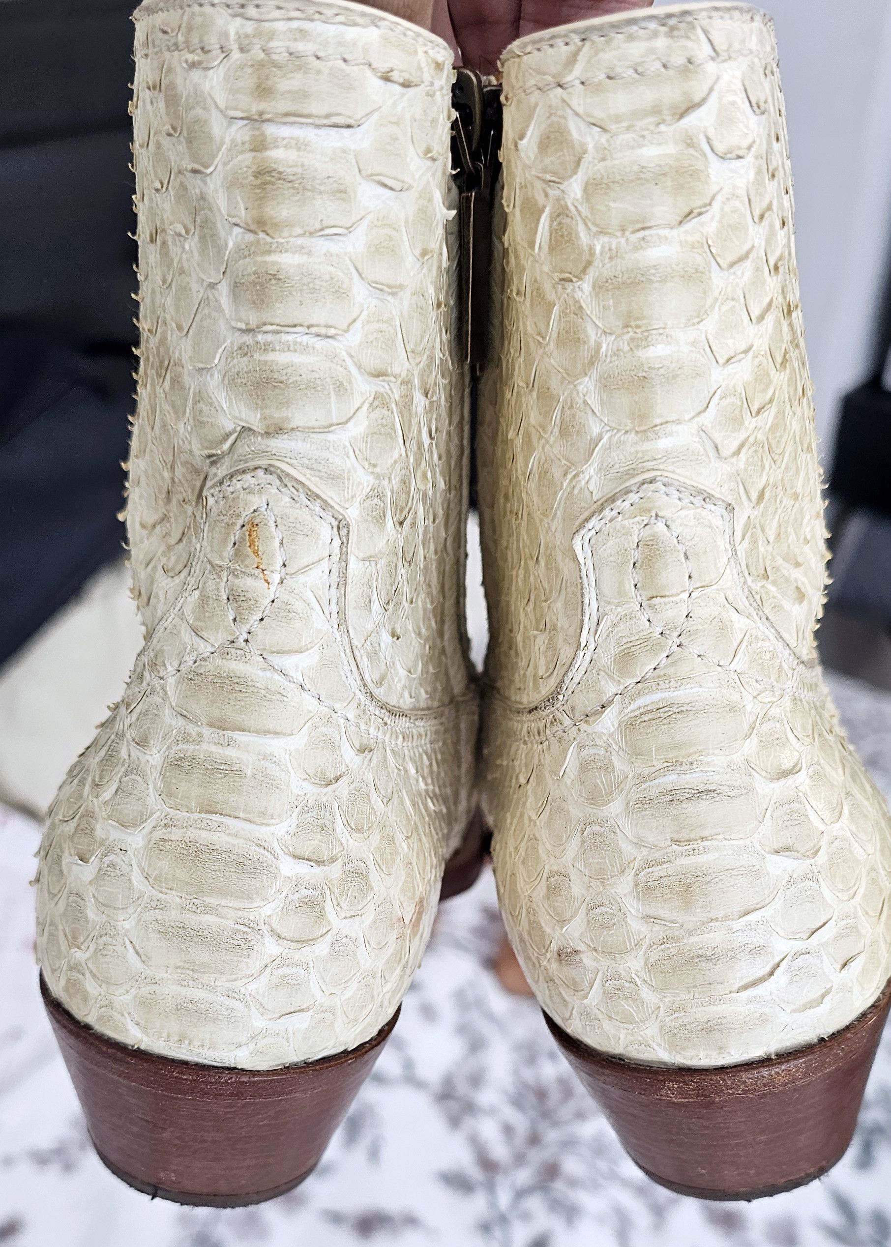 Saint Laurent Paris Lukas Python Boots in Cream Size US 8 / EU 41 - 7 Thumbnail