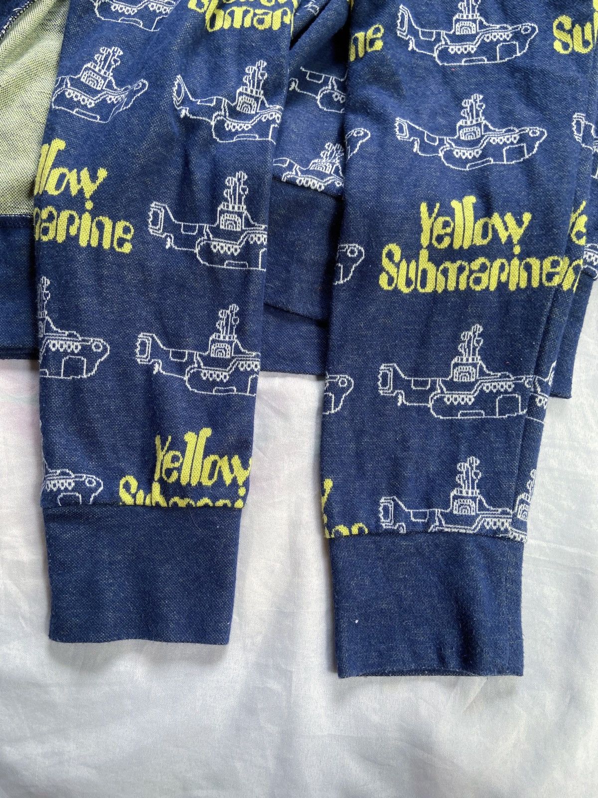 If Six Was Nine JAPANESE THE BEATLES YELLOW SUBMARINE CASUAL CARDIGAN Size US M / EU 48-50 / 2 - 7 Thumbnail
