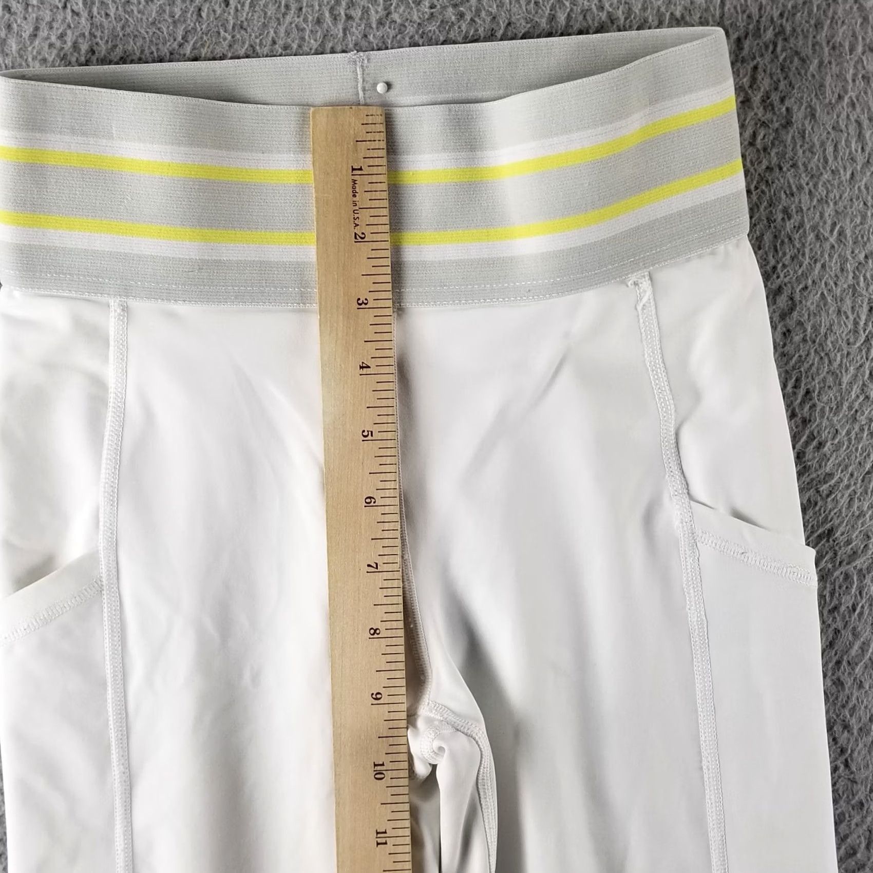 Vintage Aerie Chill Play Move High Waisted Pocket Legging White Striped Small Women Leggings Size 28" / US 6 / IT 42 - 6 Thumbnail