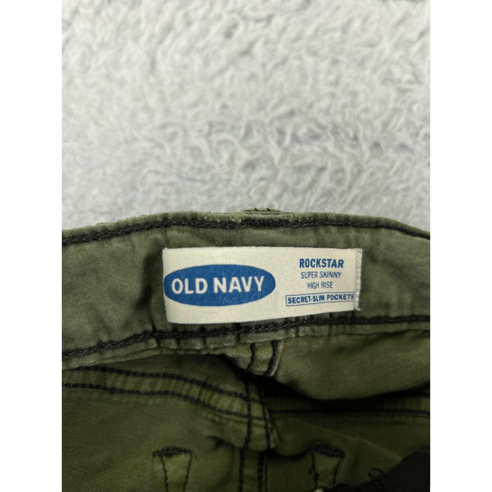 Old Navy Old Navy Rockstar High Rise Super Skinny Jeans Women 0 Green Denim Distressed 90s Size 25" / US 0 / IT 36 - 6 Thumbnail