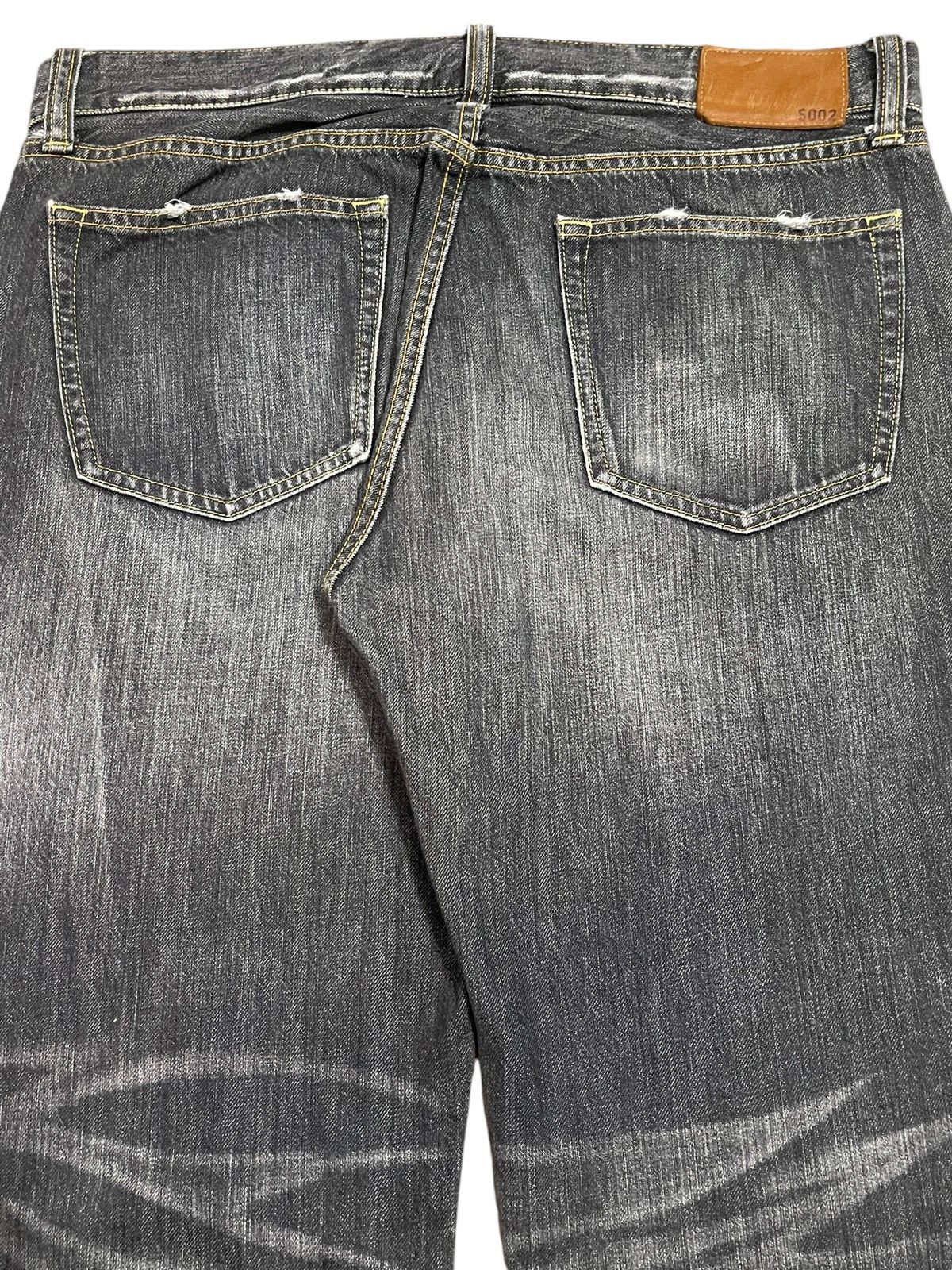 Uniqlo Vintage Japanese Uniqlo Faded Wash Style Loose Jeans Size US 36 / EU 52 - 6 Thumbnail