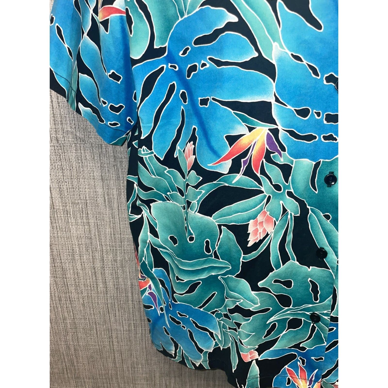 Hilo Hattie Hillo Hattie Hillo Hattie Floral Short Sleeve Button-Down Shirt Mens L Multicolor Hawaiian Button-Up Shirt L Mens Size US L / EU 52-54 / 3 - 4 Thumbnail