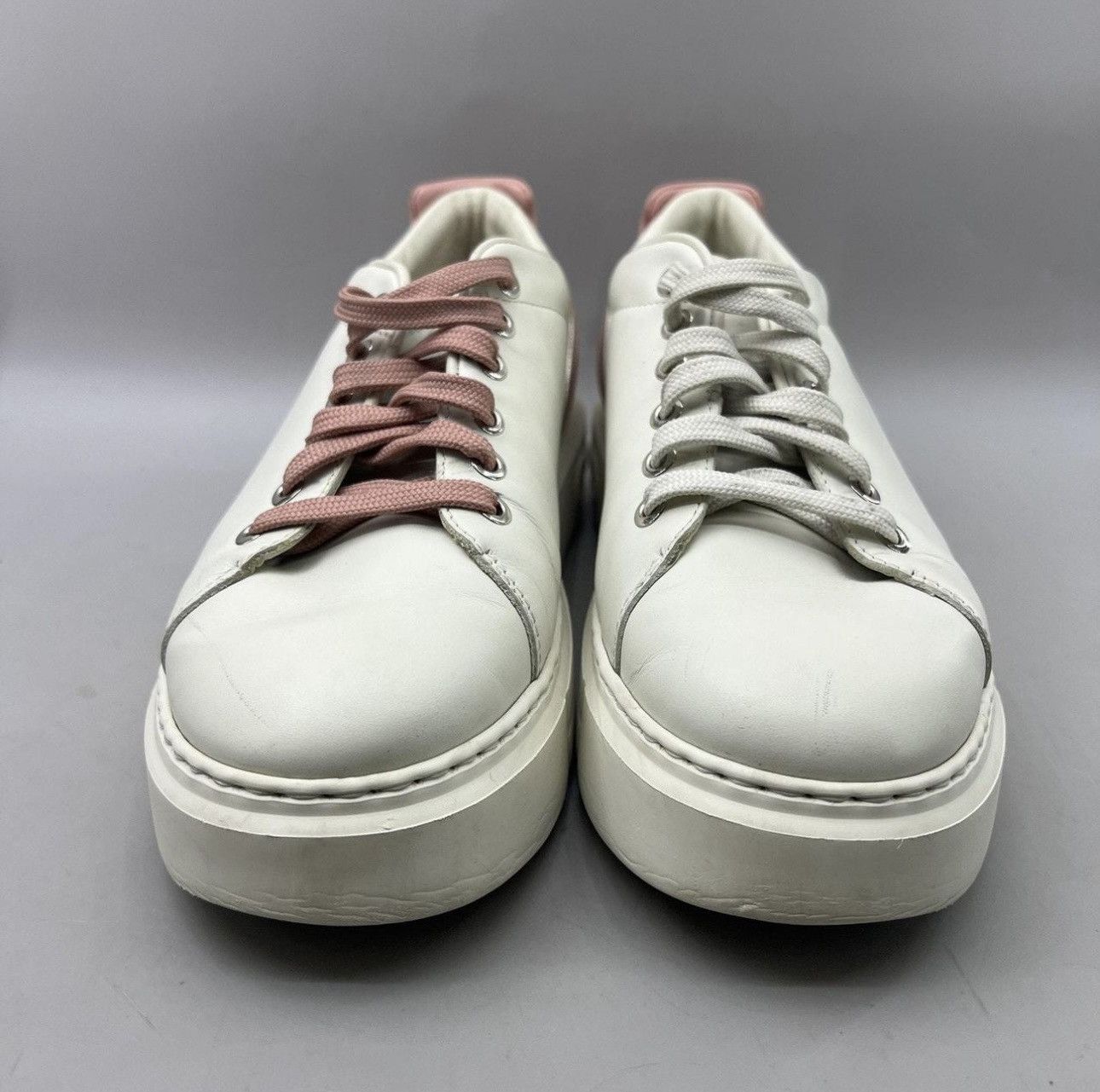 Salvatore Ferragamo Salvatore Ferragamo Senise Gancini leather women's sneakers. Size US 7.5 / IT 37.5 - 2 Thumbnail