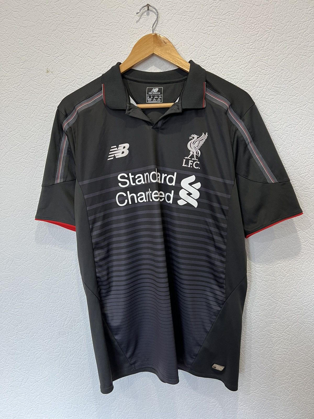 New Balance Liverpool New Balance 2015/2016 Third Kit Soccer Jersey Size US L / EU 52-54 / 3 - 1 Thumbnail