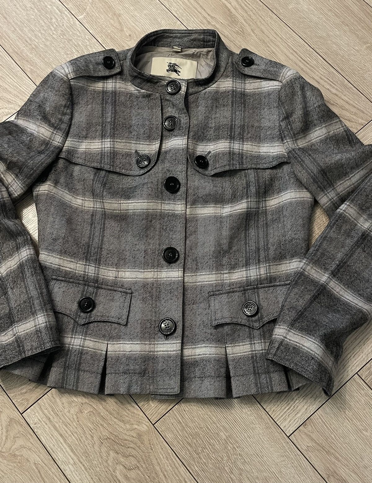 Burberry Burberry Wool jacket Size M / US 6-8 / IT 42-44 - 2 Thumbnail