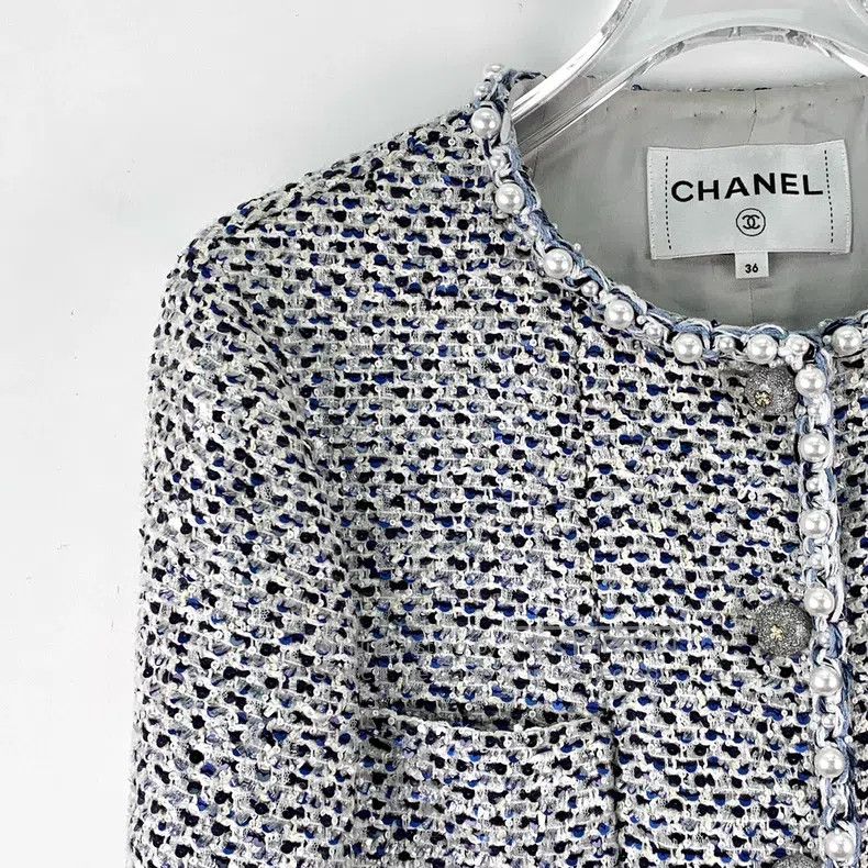 Chanel Chanel 25P colour-matched sequin round neck single-breaste Size XS / US 0-2 / IT 36-38 - 3 Thumbnail