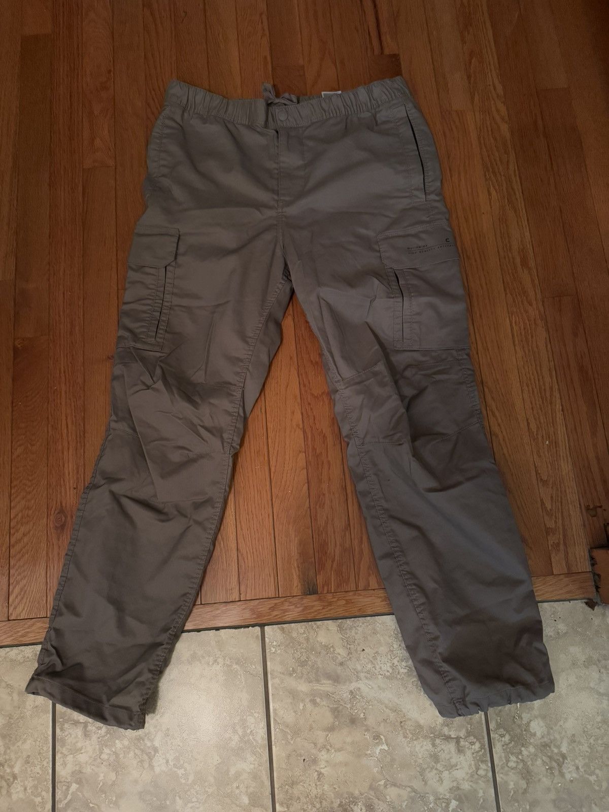 H&M H&M Cargo Pants Medium Size US 32 / EU 48 - 1 Thumbnail