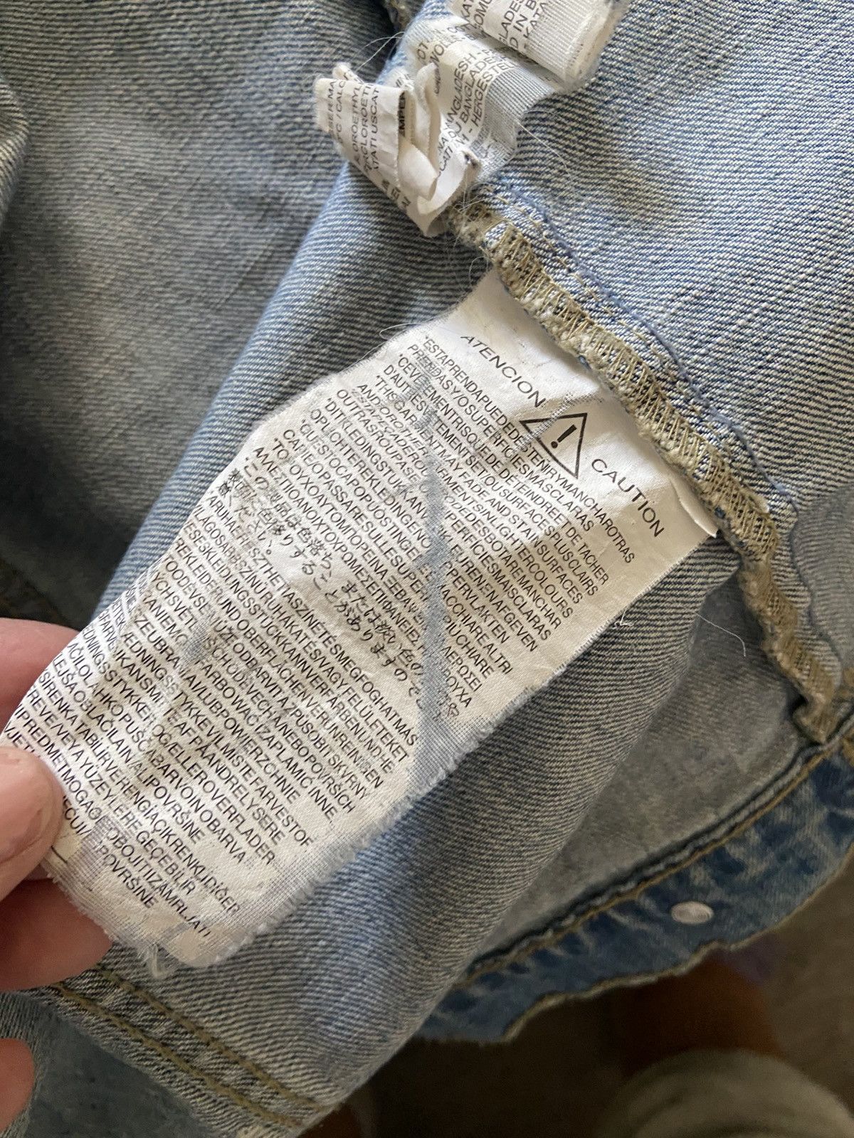 Other ZARA TRAFALUC SOLD OUT DISTRESSED DENIM JACKET SIZE S Size S / US 4 / IT 40 - 4 Thumbnail