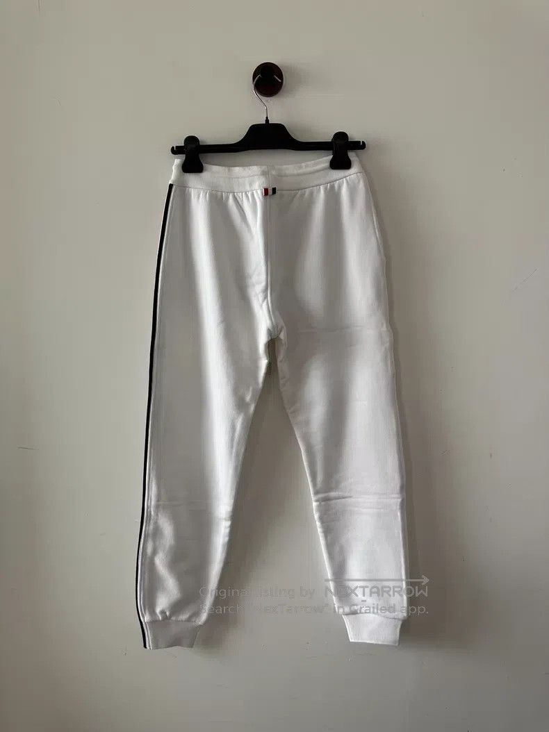 Thom Browne Thom Browne Side striped sweatpants Size 26" / US 2 / IT 38 - 2 Thumbnail