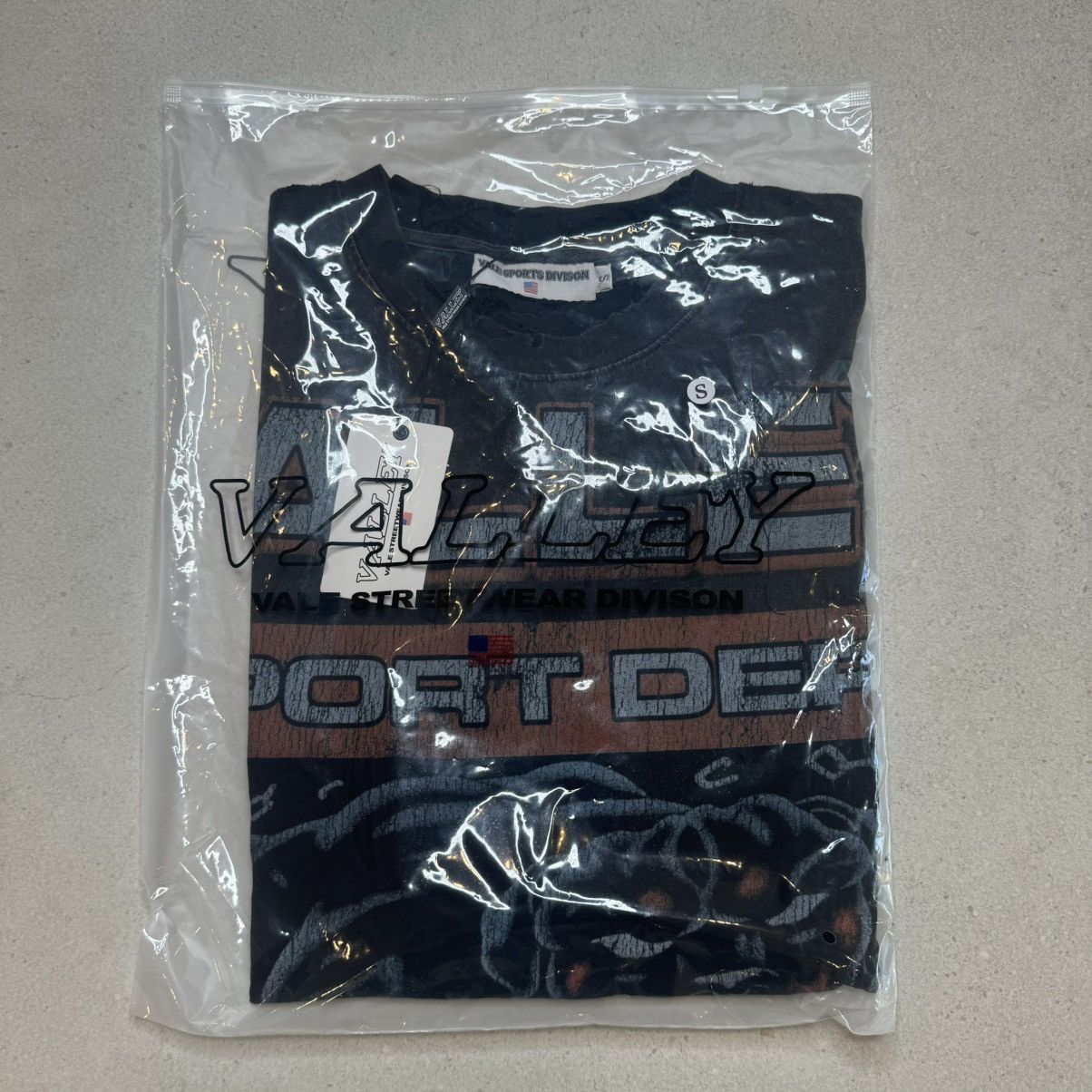 Vale Vale Forever Big Dog Sport Long Sleeve SIZE SMALL Size US S / EU 44-46 / 1 - 3 Thumbnail