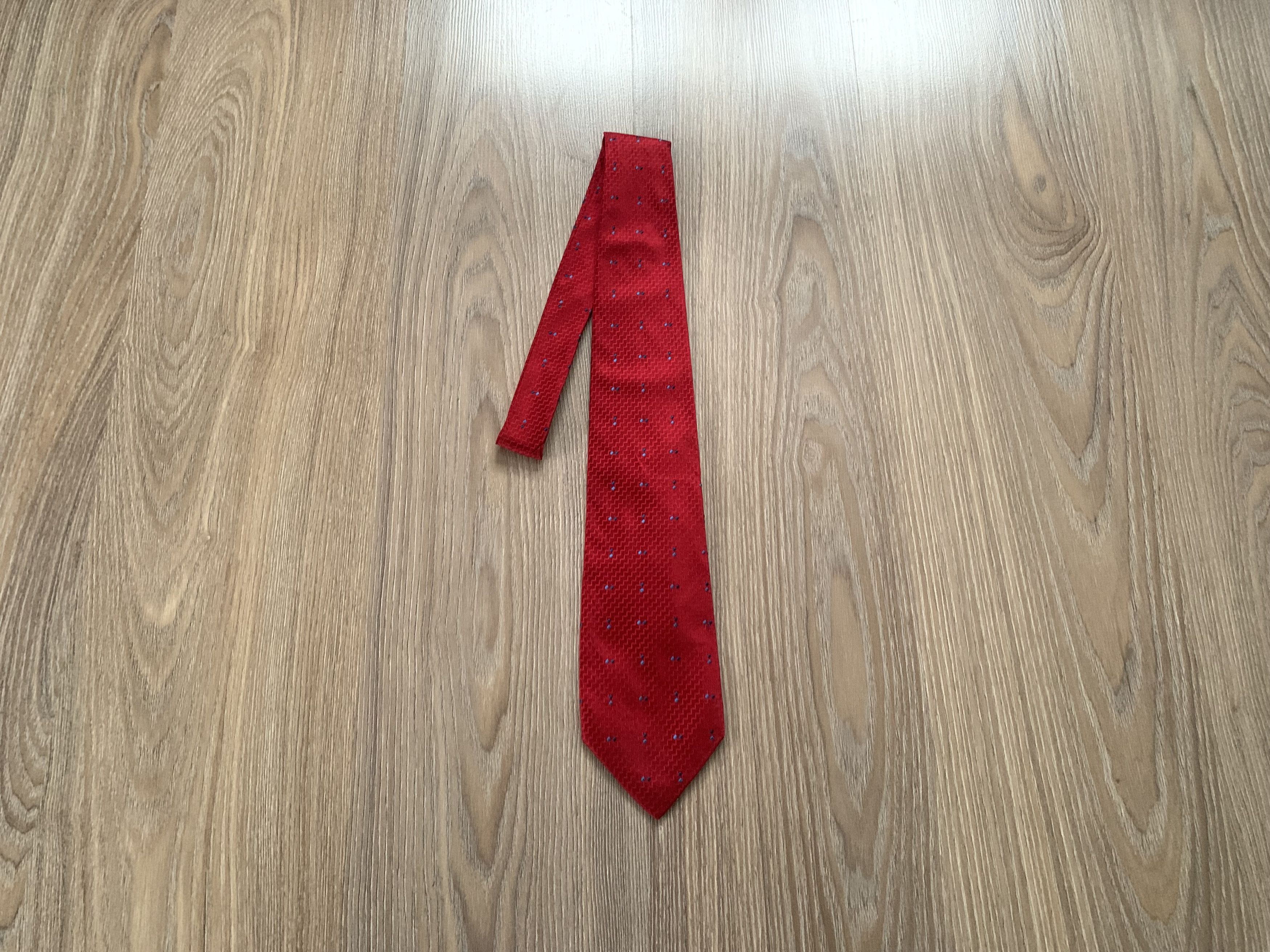 Valentino Rare Valentino Italian Red Silk Tie Size ONE SIZE - 1 Thumbnail