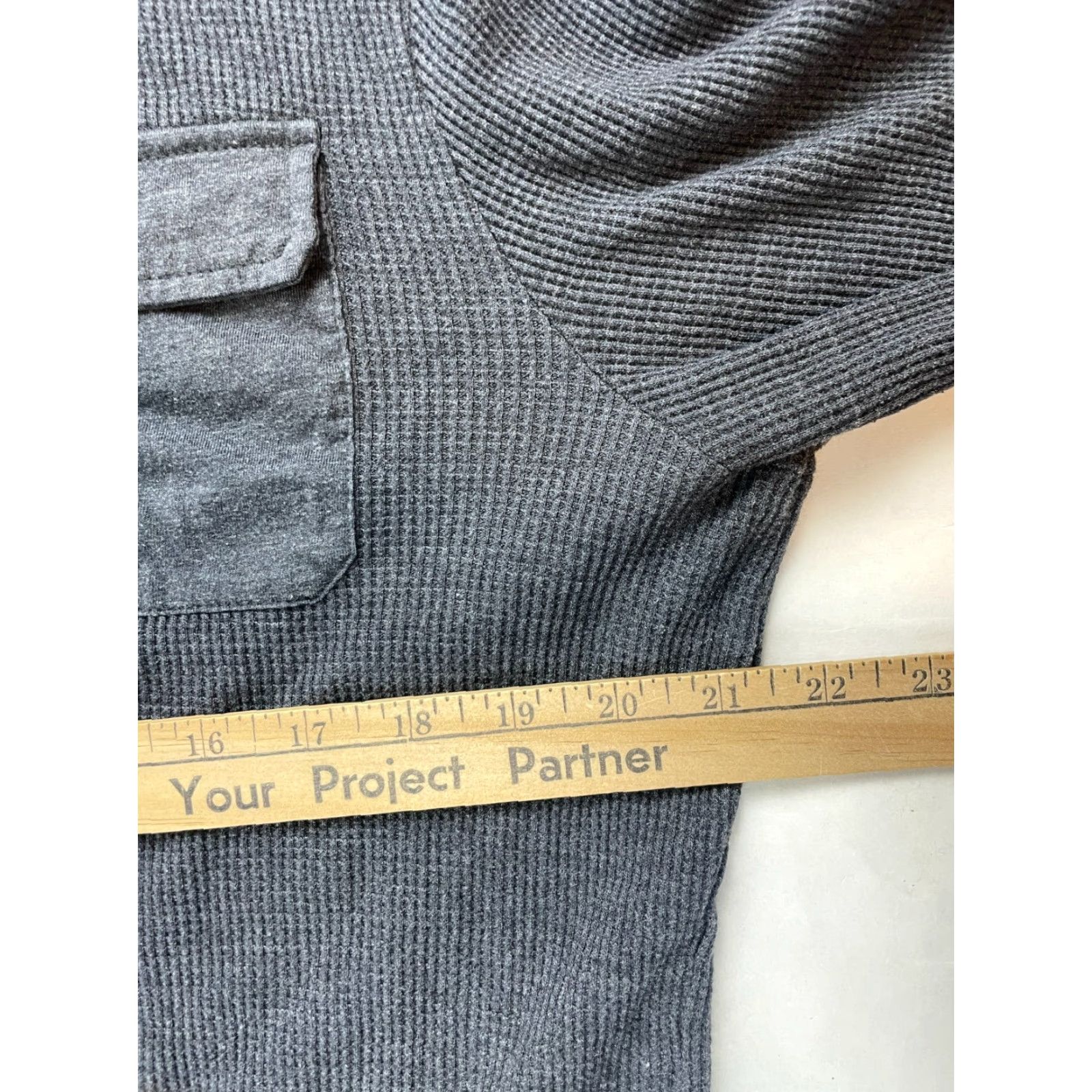 Club Room Club Room Shirt Men's XL Charcoal Gray Buttoned Henley Waffled Long Sleeve Size US XL / EU 56 / 4 - 6 Thumbnail