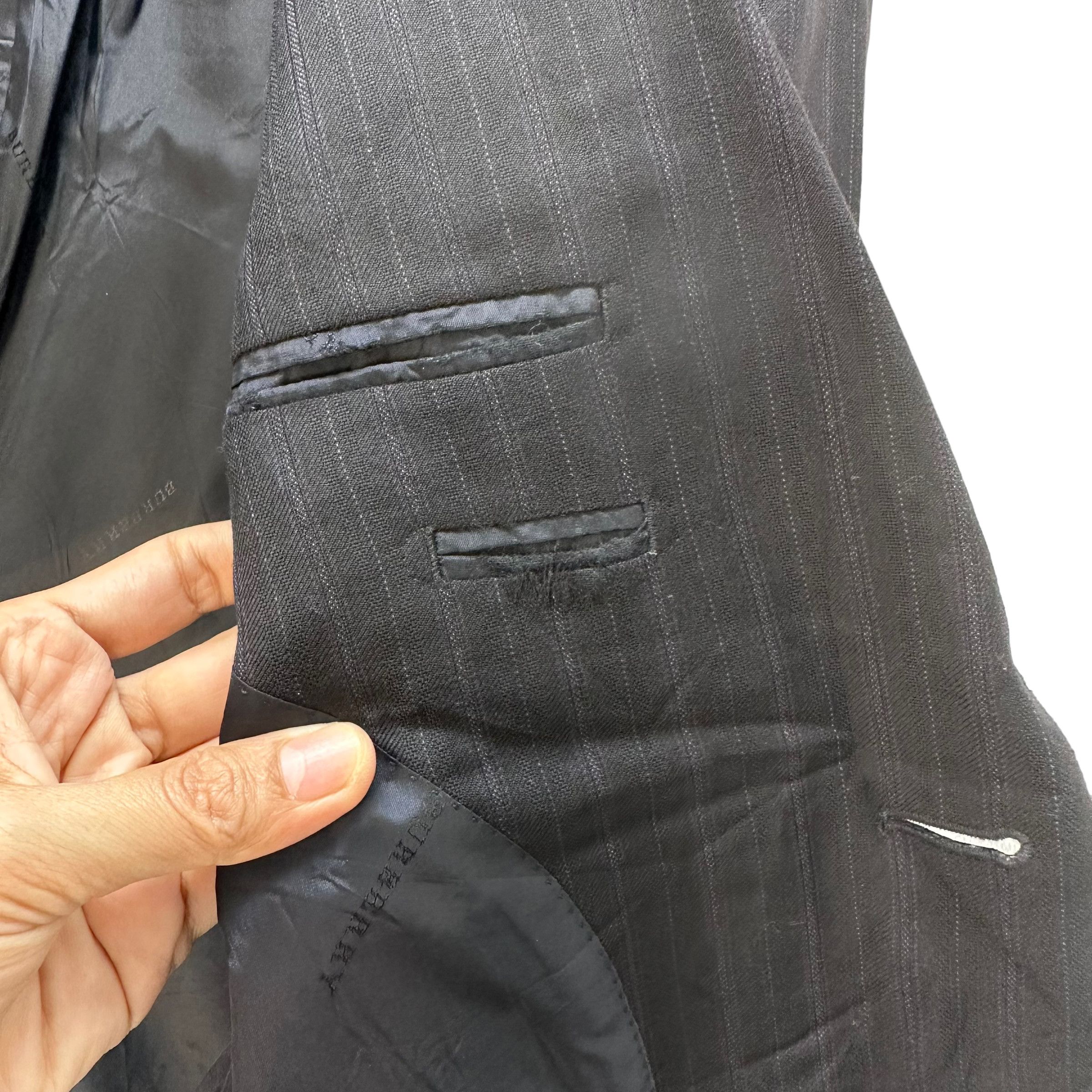 Burberry BURBERRY LONDON STRIPES SUIT JACKET / BLAZERS #8036-197 Size 42R - 10 Thumbnail