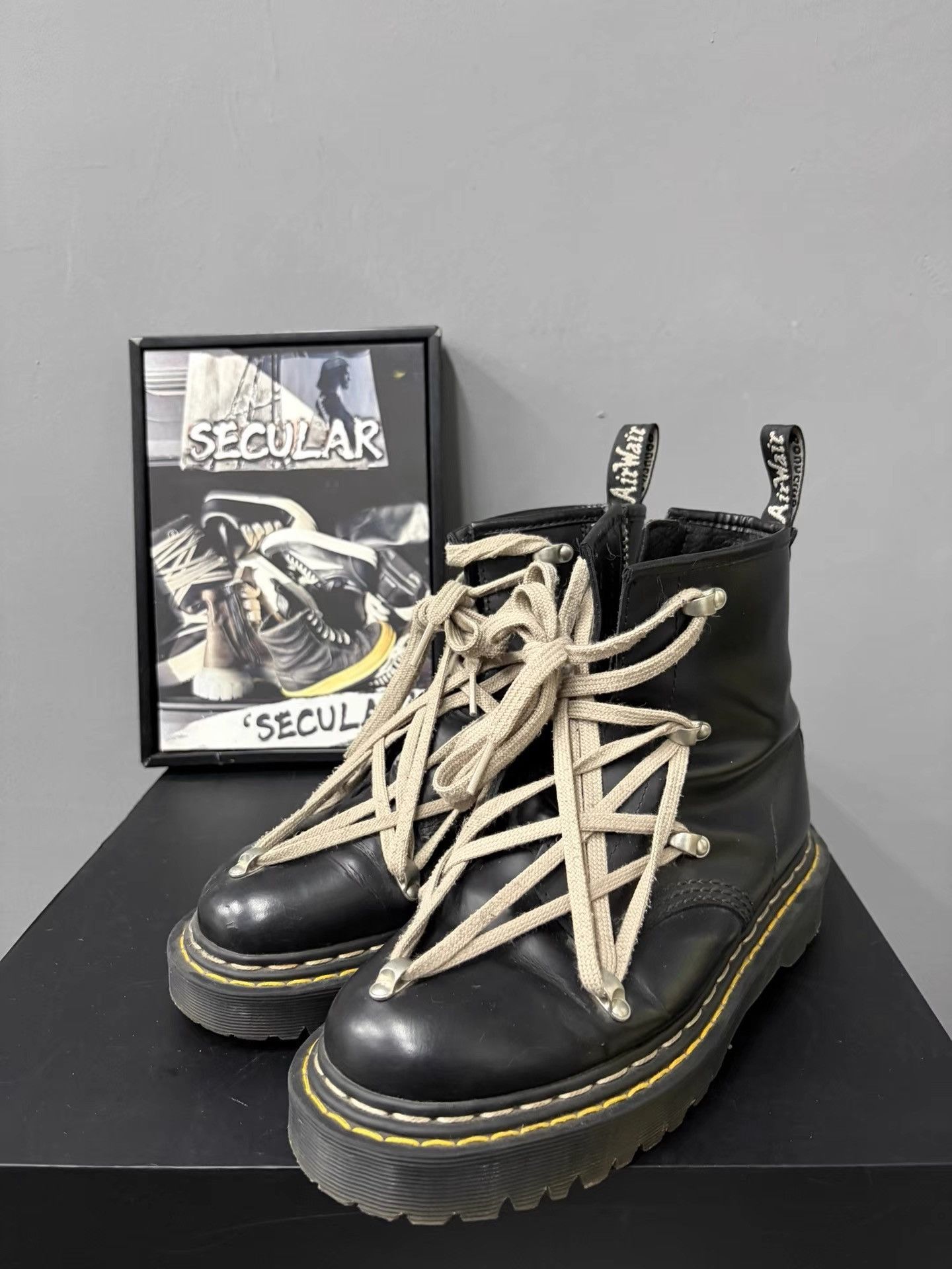 Rick Owens Rick Owens × Dr. Martens Collab Pentagram Leather Boots K34 Size US 7 / IT 37 - 1 Thumbnail