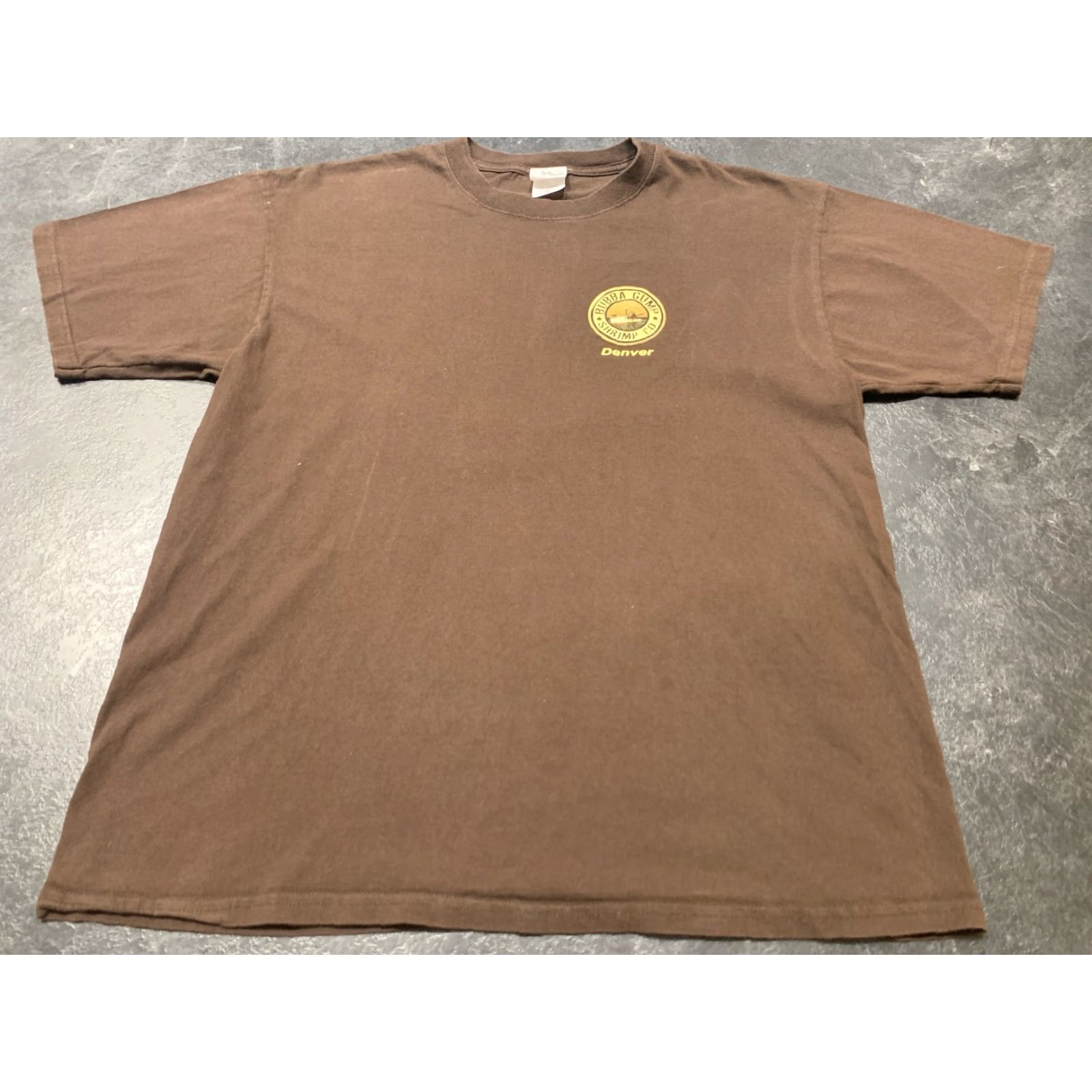 CO VINTAGE Bubba Gump Shrimp Co Men T-Shirt XL Brown Short Sleeve Crew Neck Logo 90s Movie Nautical Size US XL / EU 56 / 4 - 5 Thumbnail