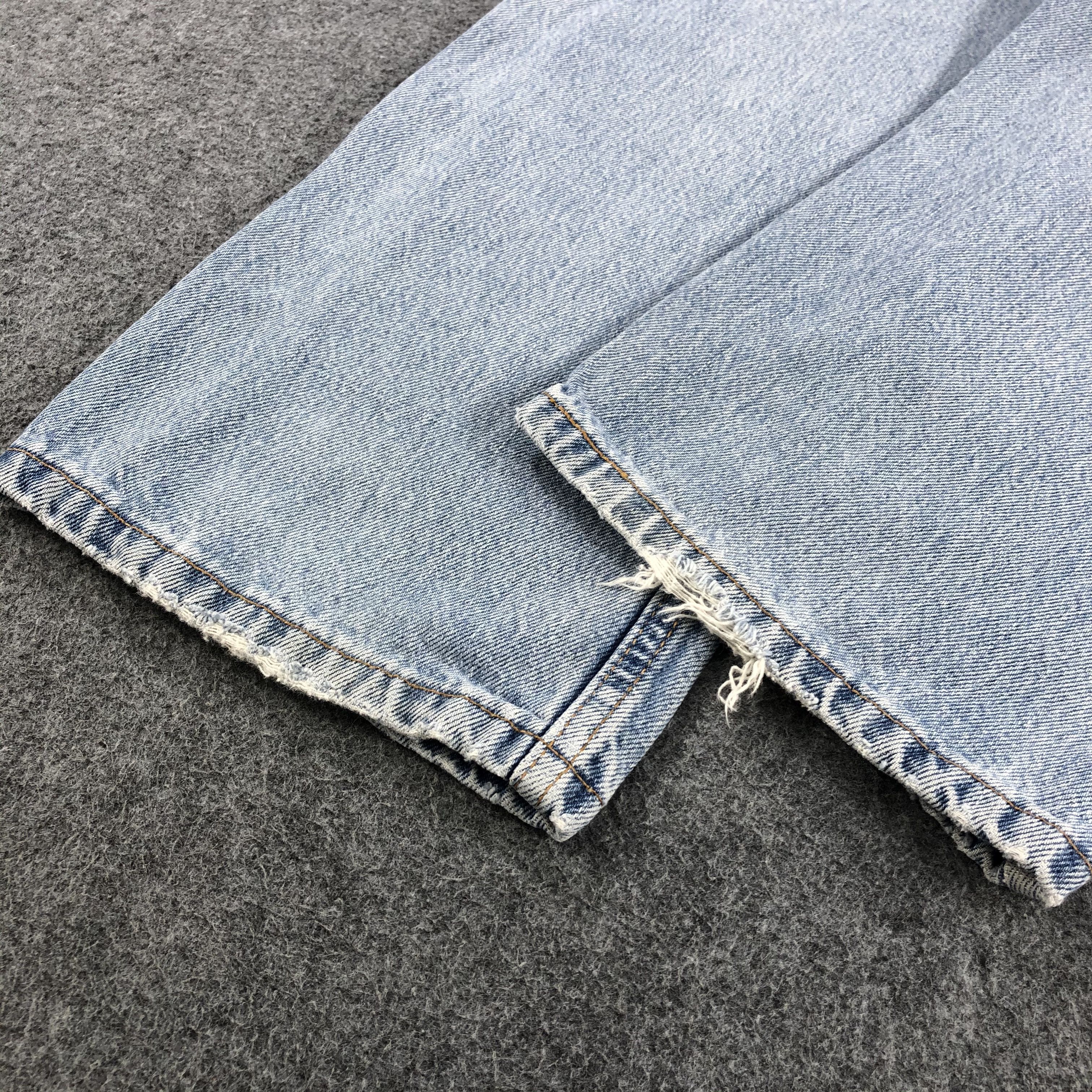Levi's × Vintage Vintage 90s Light Wash Levis 505 Jeans-JM810 Size US 35 - 5 Thumbnail