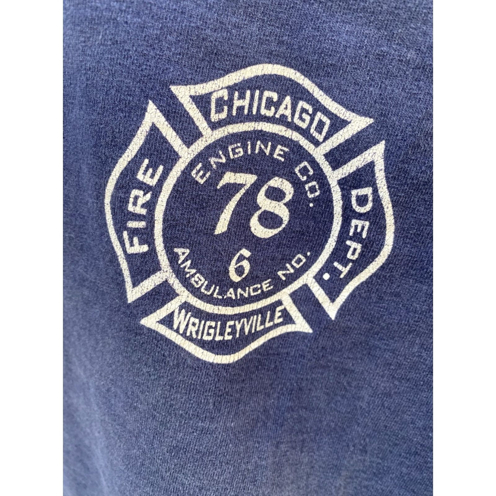 Fruit Of The Loom VINTAGE Chicago Fire Dept Wrigleyville Engine 78 Ambulance 6 T Shirt Worn Sz XL Nike Shirt Mens Blues City Fire 2000s 90s Theme Size US XL / EU 56 / 4 - 6 Thumbnail
