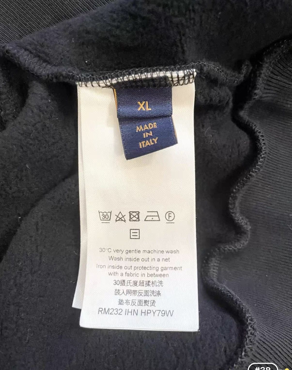 Louis Vuitton LV Trendy Black Long Sleeve Crew Neck Sweatshirt J33 Size XL / US 12-14 / IT 48-50 - 6 Thumbnail