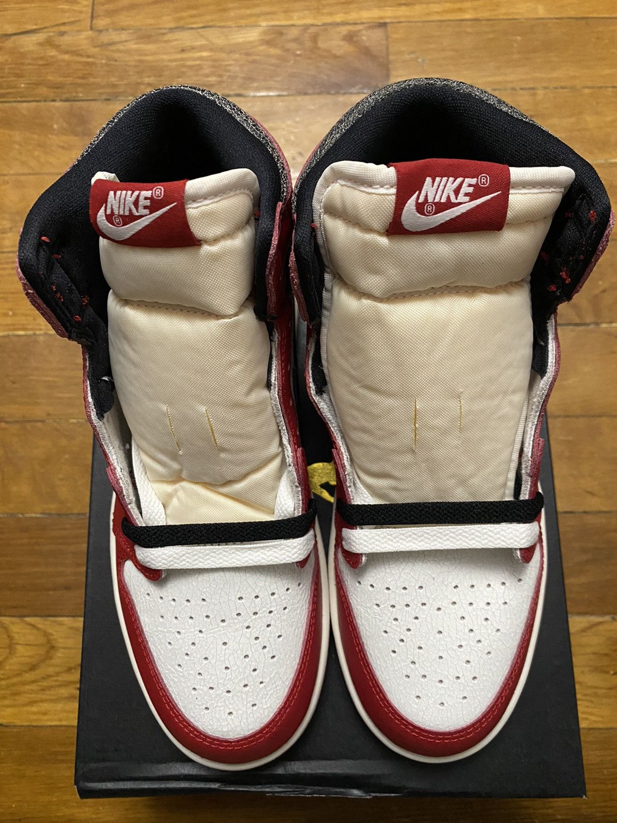 Jordan Brand × Nike Size 3Y / 4.5W - Jordan 1 Retro High OG Chicago Red PS Size US 4.5 / IT 34.5 - 4 Thumbnail