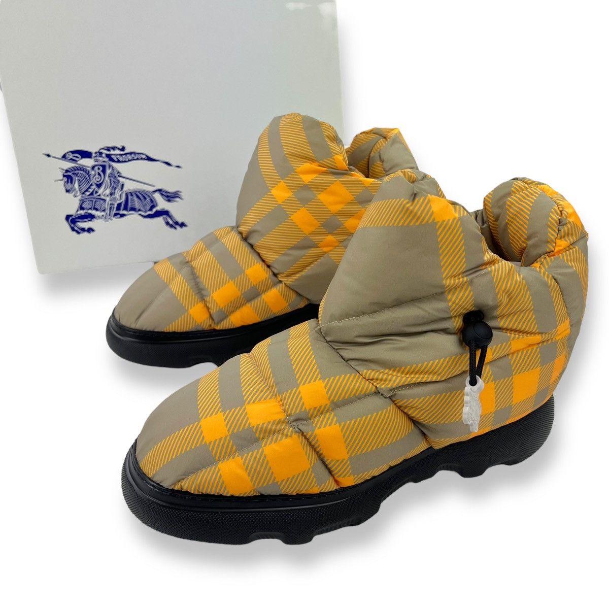 Burberry Burberry Check Pillow Boots Size US 12 / EU 45 - 1 Thumbnail