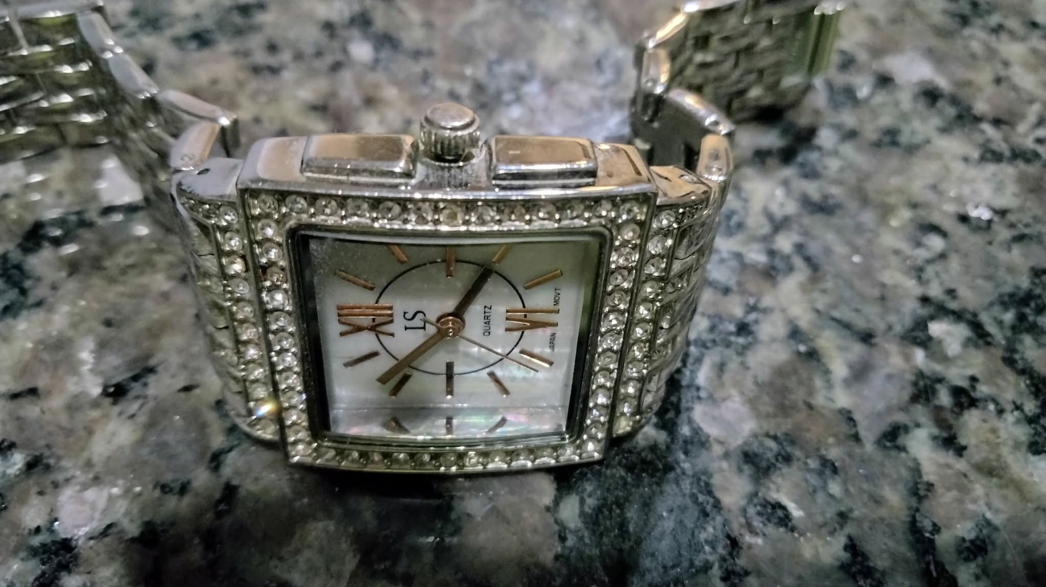 Designer LS Quartz -Wristwatch beautiful vintage luxurious Size ONE SIZE - 3 Thumbnail