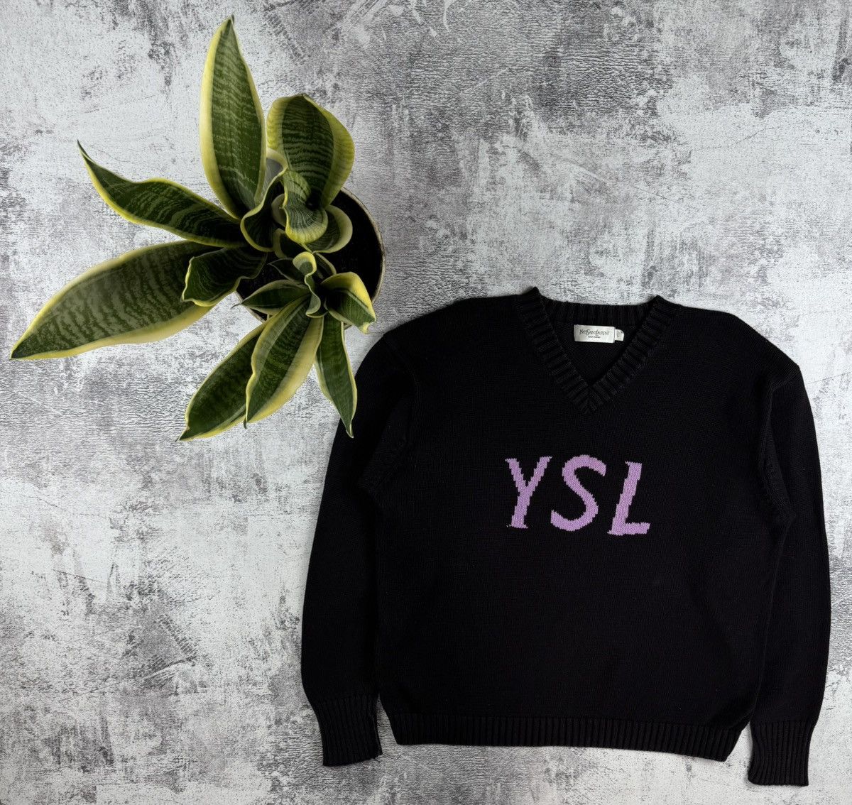 Yves Saint Laurent 90s Yves Saint Laurent YSL Knit V-Neck Sweatshirt Sweater Size US L / EU 52-54 / 3 - 1 Thumbnail