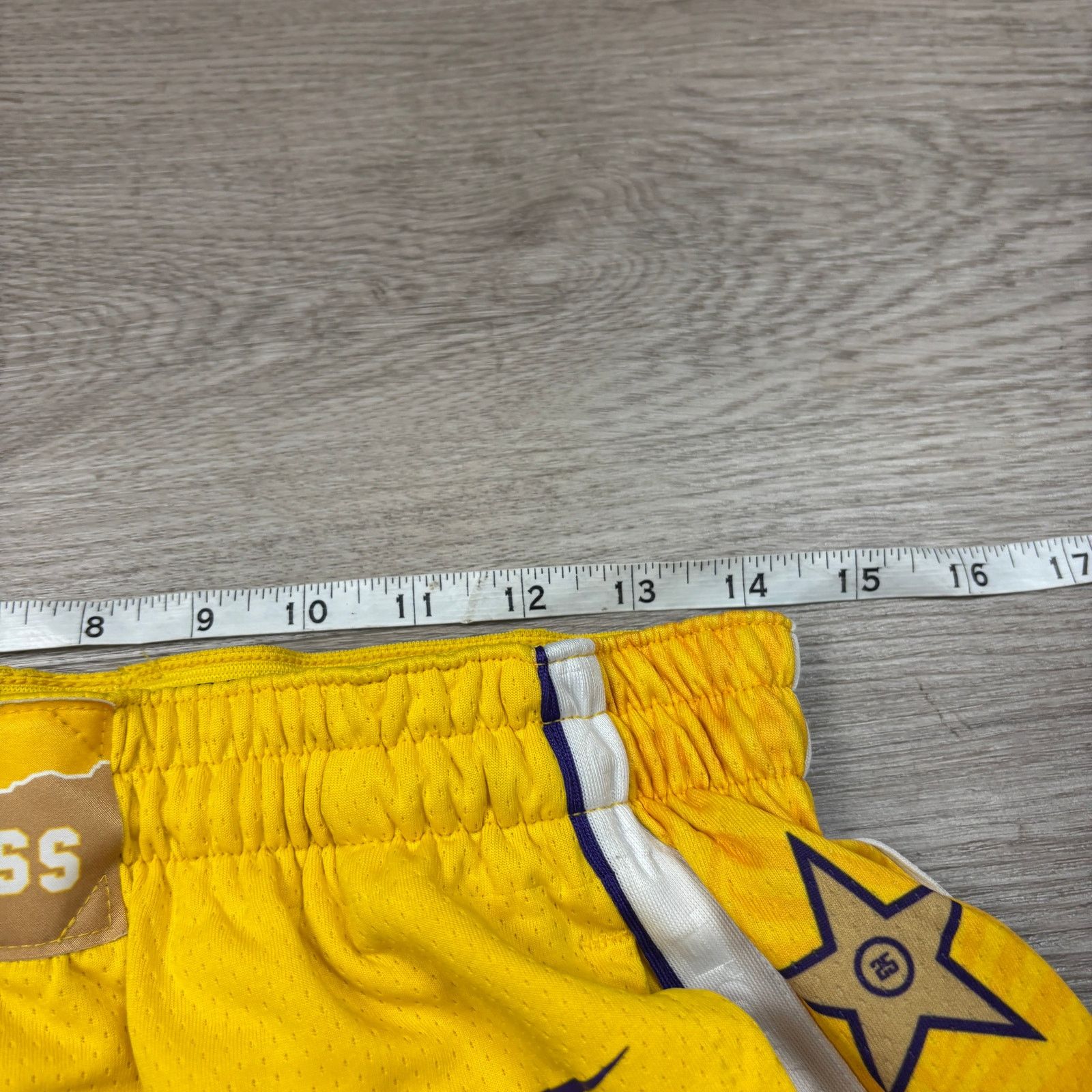 NBA × Nike Nike LA Lakers City Edition Dr. Buss Basketball Shorts 34/M Size US 28 / EU 44 - 6 Thumbnail