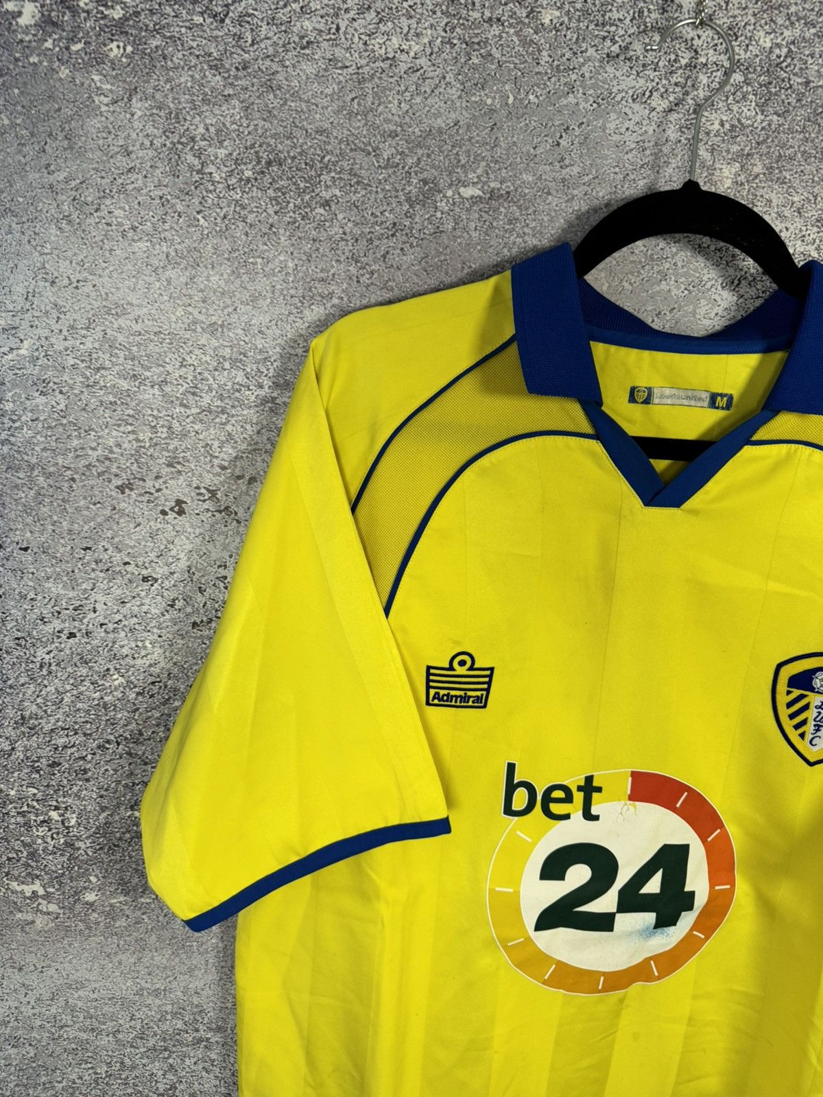 Vintage Vintage Leeds United 2006/07 Admiral Soccer Jersey M size Size US M / EU 48-50 / 2 - 2 Thumbnail