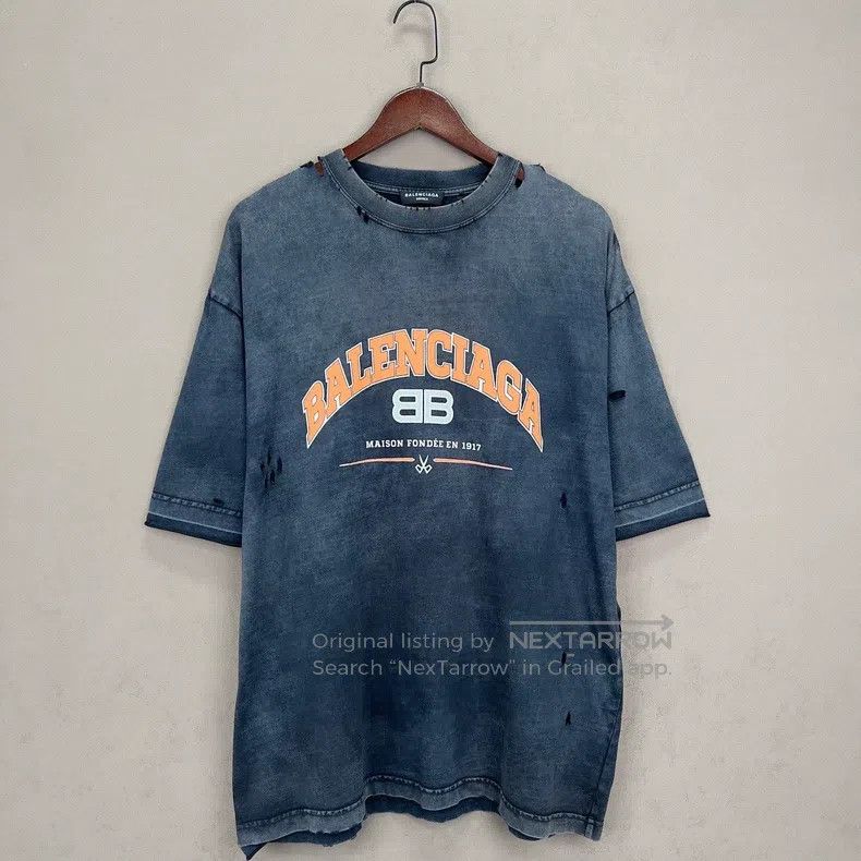 Balenciaga Balenciaga Distressed Double B Scissors Logo Short Sleeve Size US S / EU 44-46 / 1 - 1 Thumbnail