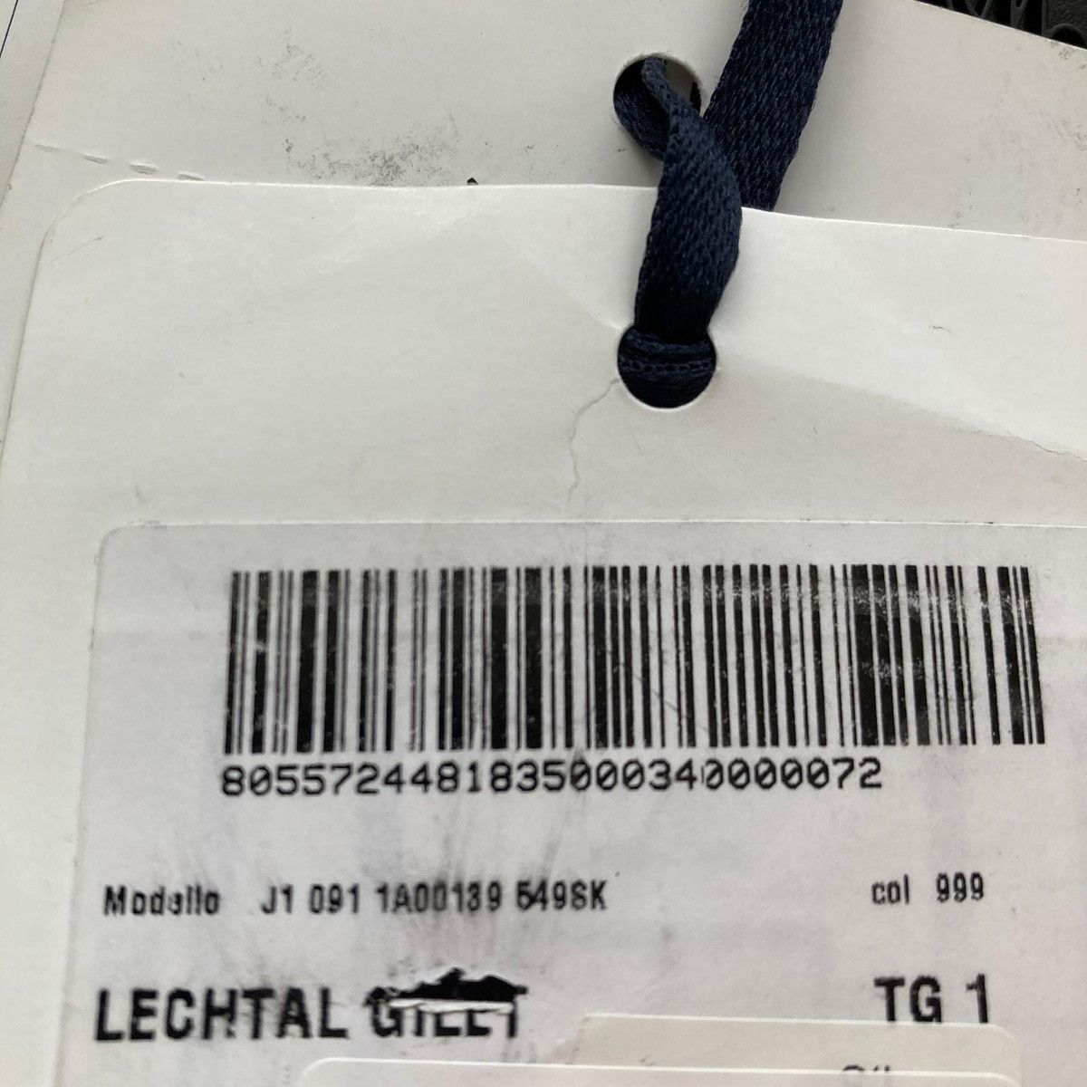 Moncler Moncler down gilet size 1 gui LECHTAL black logo bomber Size US S / EU 44-46 / 1 - 5 Thumbnail