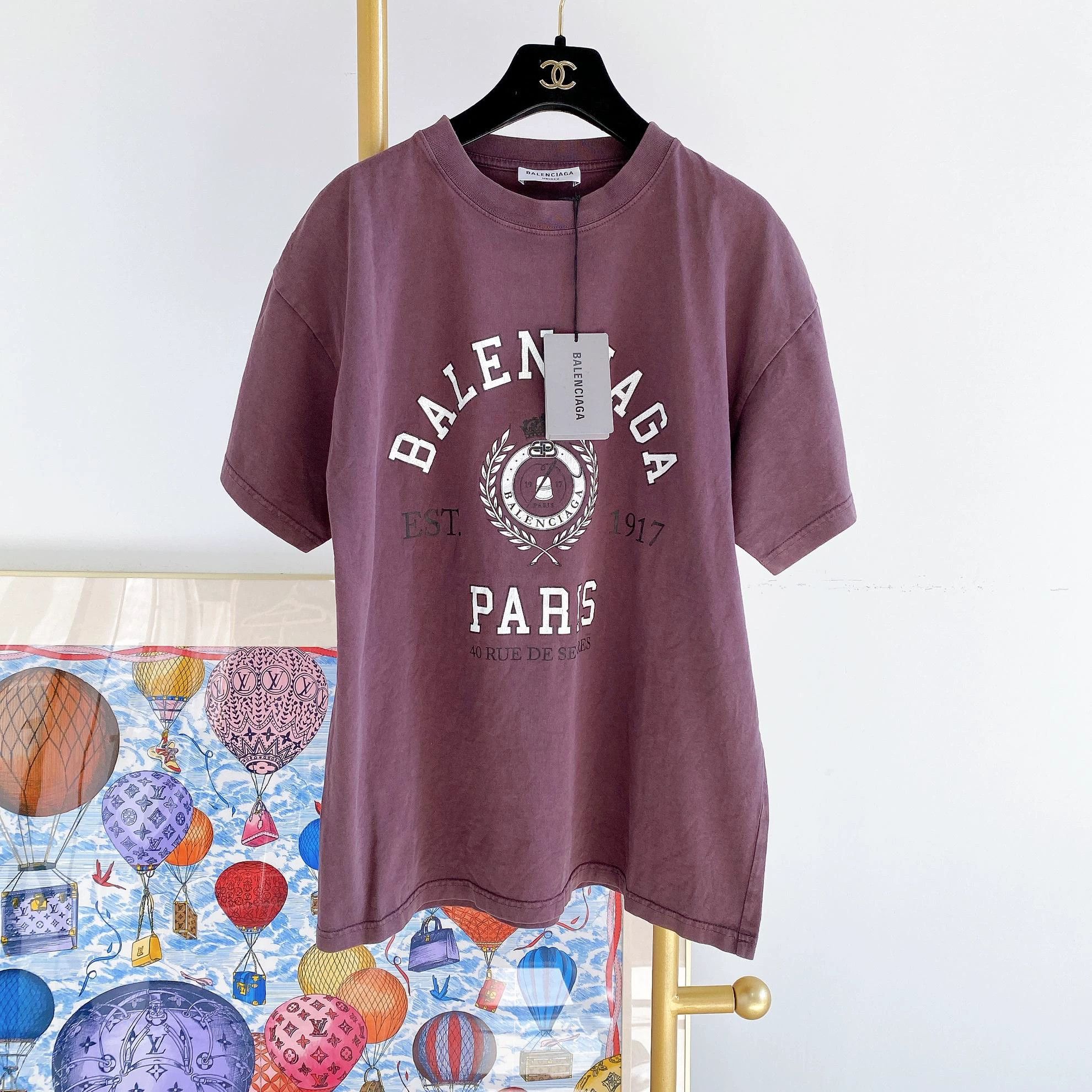 Balenciaga Balenciaga distressed logo solid t-shirt M new with tags Size US M / EU 48-50 / 2 - 1 Thumbnail
