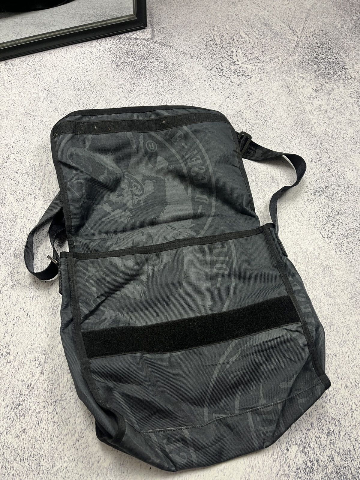 Diesel × Vintage Vintage Diesel Big Logo Messenger Crossbody Bag Hype Y2K Size ONE SIZE - 6 Thumbnail