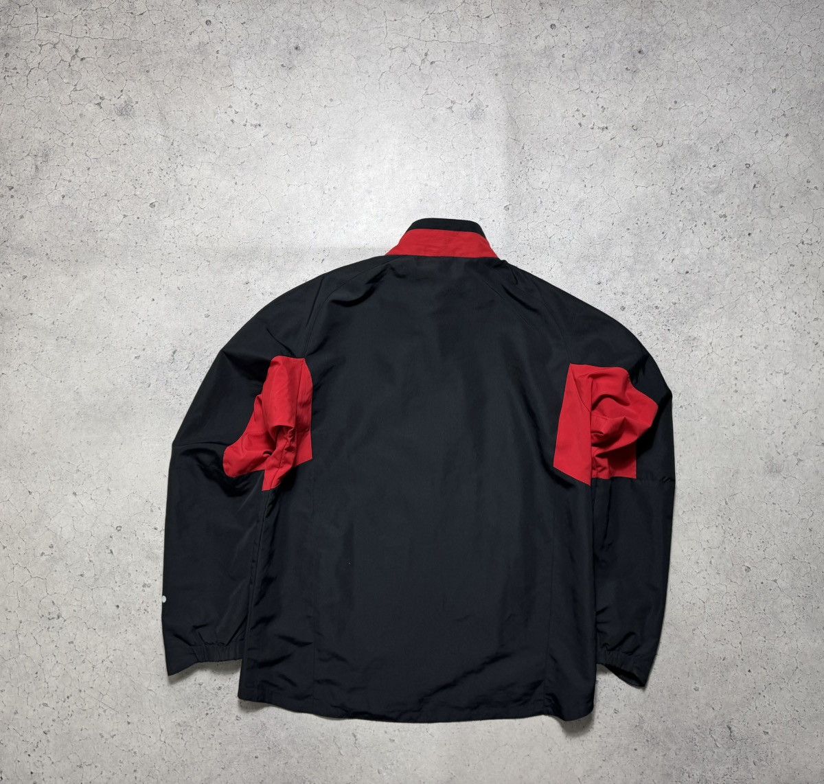 Umbro Umbro Wales Team Football Nylon Vintage Light Jacket Size L Size US L / EU 52-54 / 3 - 13 Thumbnail