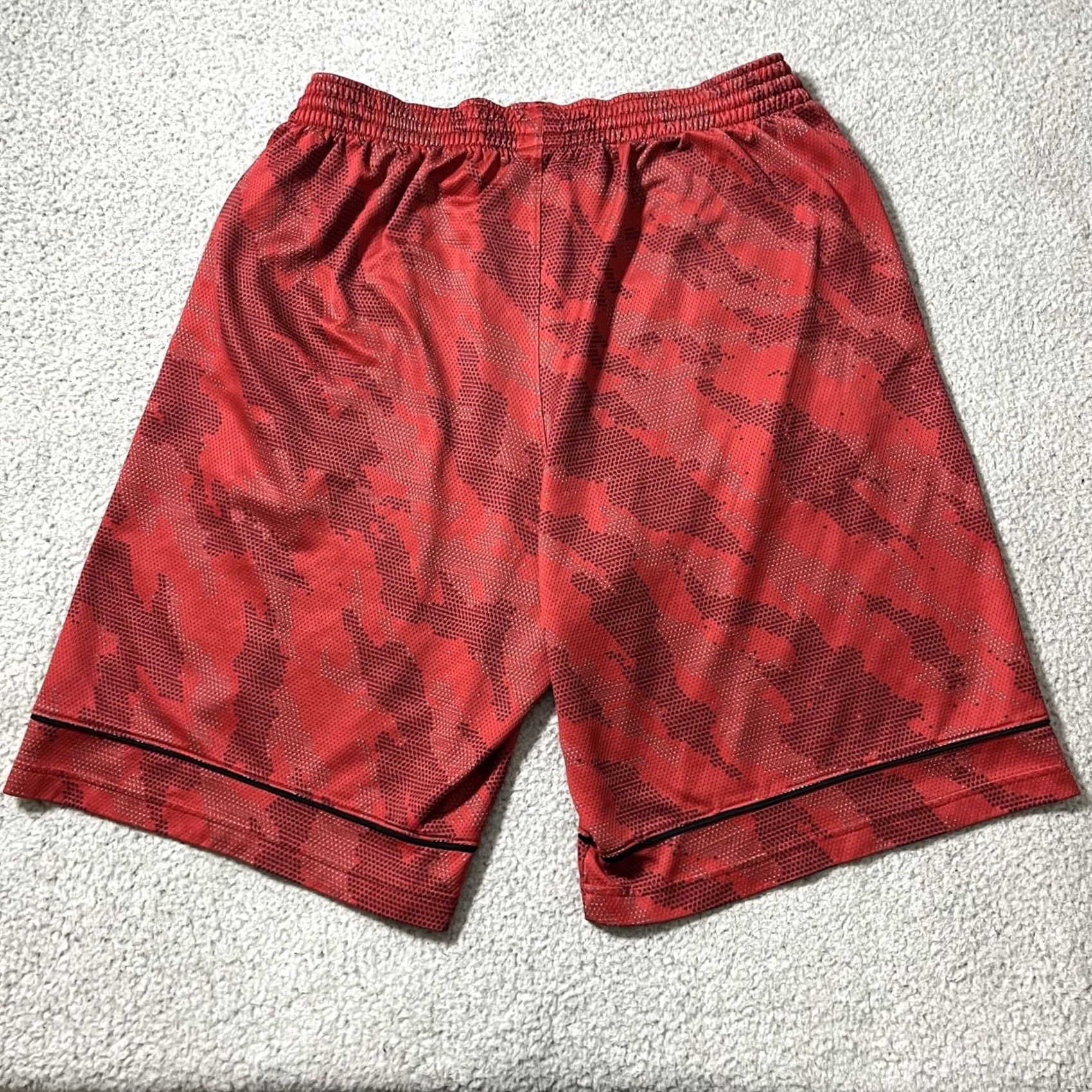 Nike VINTAGE Nike Basketball Shorts Mens L Red Geometric Drawstring Training Athletic 90s Sports Logo Mens Size US 33 - 2 Thumbnail