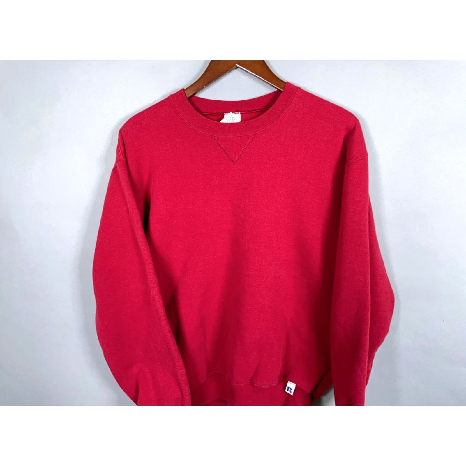 Russell Athletic VINTAGE Russell Athletic Sweatshirt Men M Red Crewneck 90s Solid 50/50 VTG Size US M / EU 48-50 / 2 - 4 Thumbnail