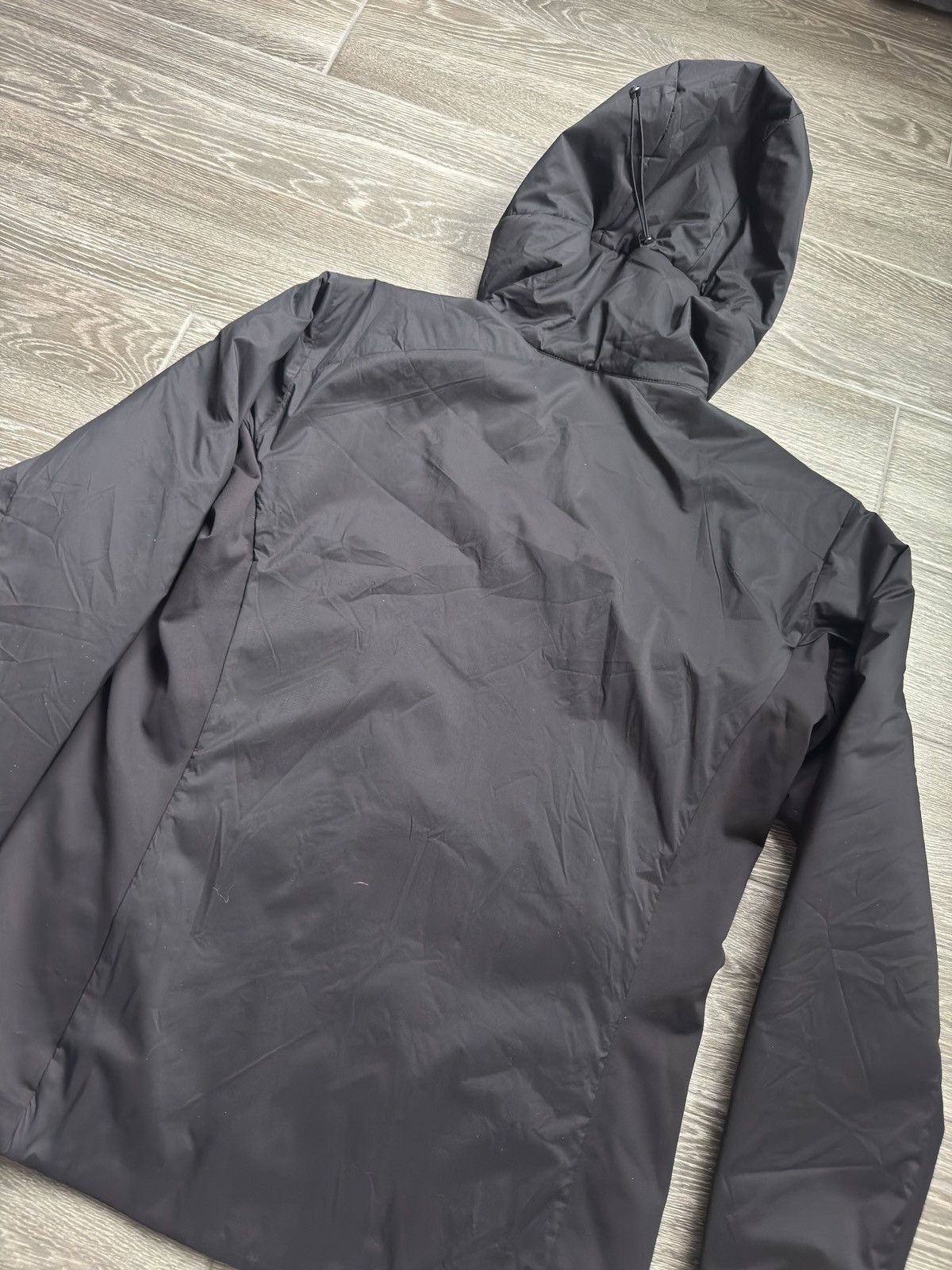 Arc'teryx Arc’teryx Atom Hoody – Black/Soul/Electra Size Small Size US S / EU 44-46 / 1 - 13 Thumbnail