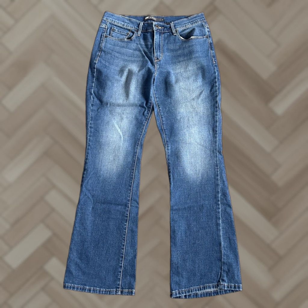 Levi's Levi's Jeans Bootcut Women Blue 515 10 30x32 Mid Rise Stretch 5-Pocket Button Zip Denim Leather? Size 32" / US 10 / IT 46 - 1 Thumbnail