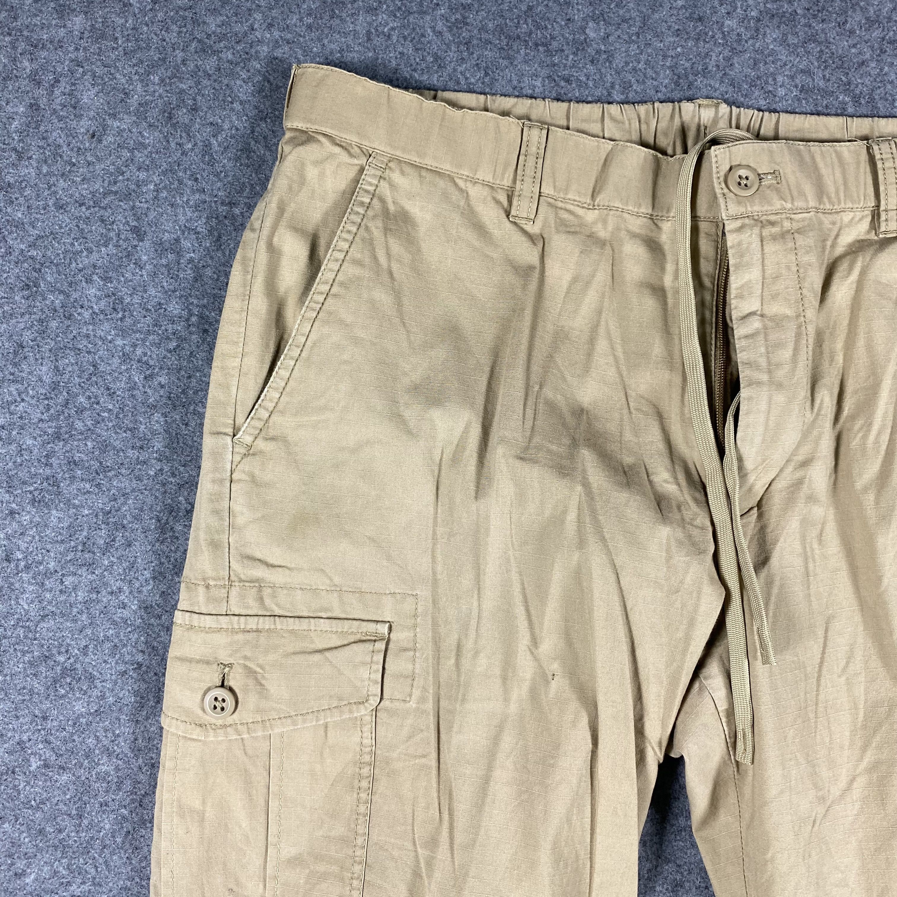 Uniqlo Japanese Brand Uniqlo Multipocket Tactical Cargo Pants Size US 32 / EU 48 - 2 Thumbnail