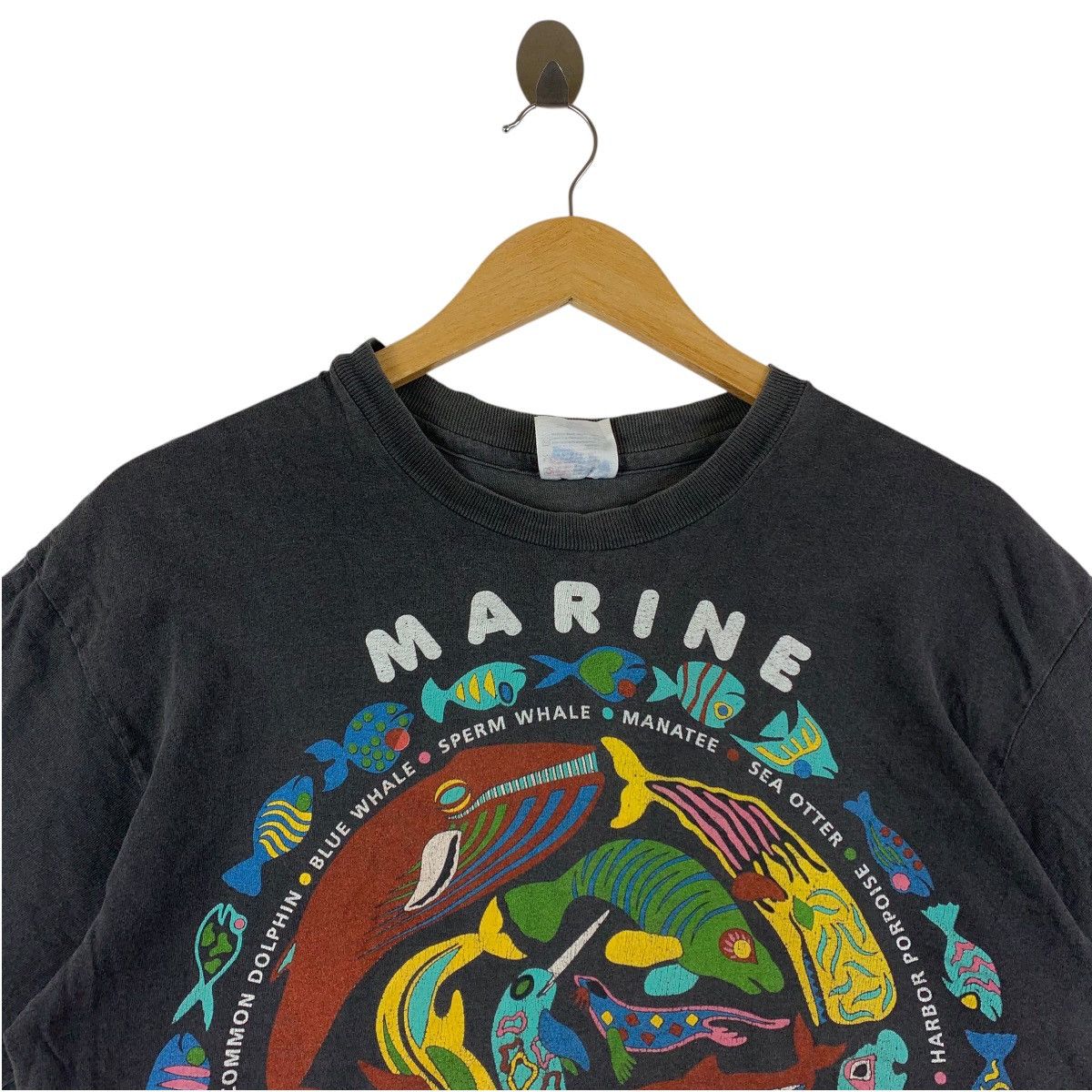 Vintage Vintage 90s SAIPAN Marine mammal colourfull fish printed tee Size US M / EU 48-50 / 2 - 2 Thumbnail