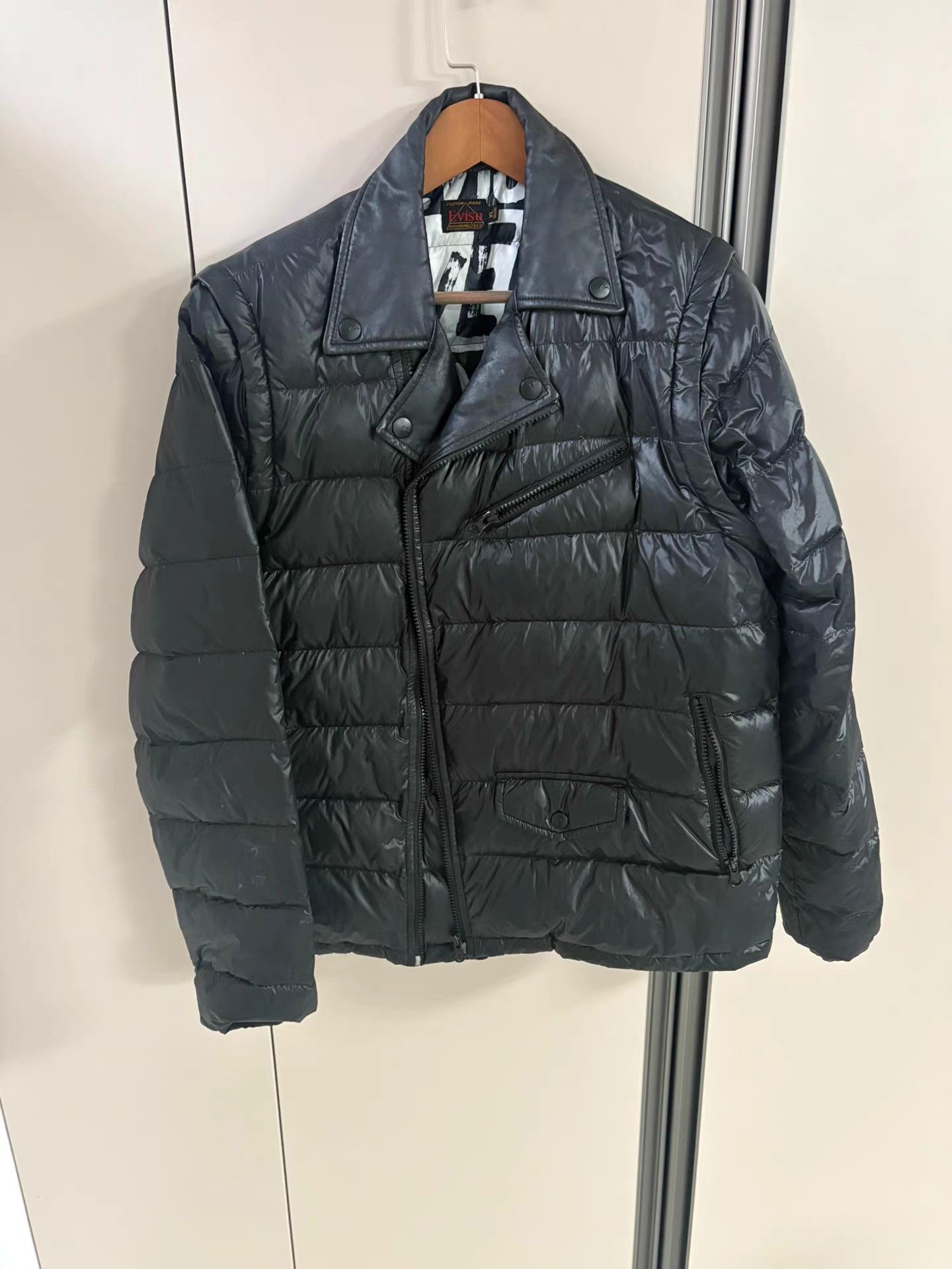 Evisu EVISU Men's Leather-Panel Down Jacket K18 Size US L / EU 52-54 / 3 - 2 Thumbnail