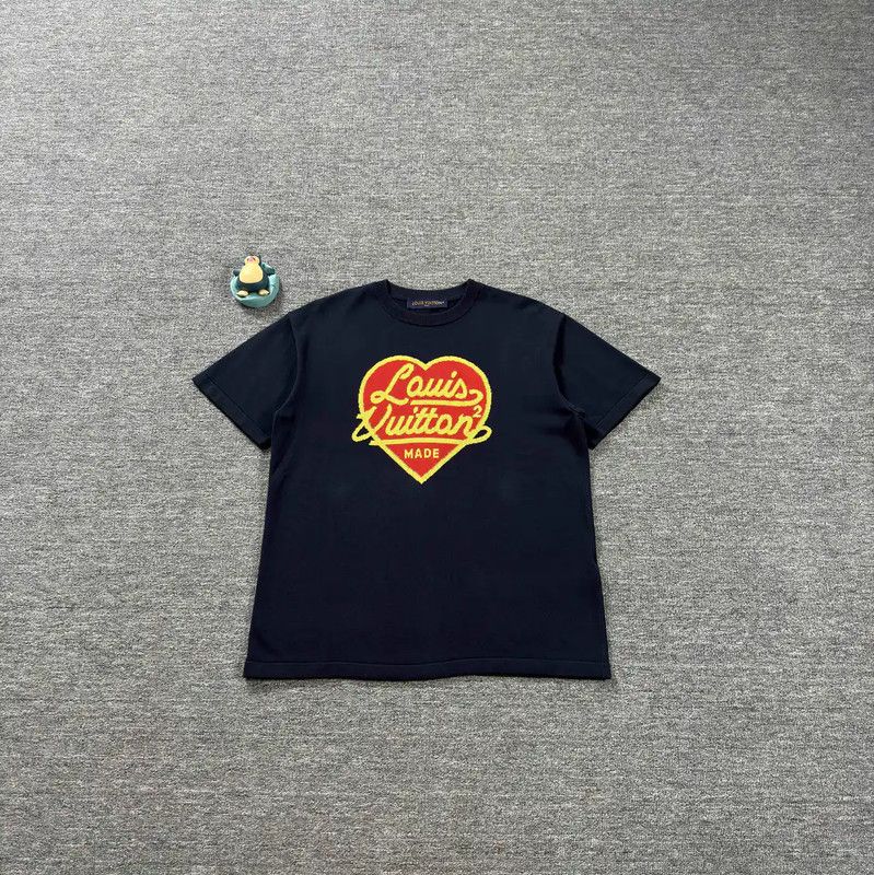Louis Vuitton Louis Vuitton Men's Navy Cotton T-Shirt 0089 Size US M / EU 48-50 / 2 - 1 Thumbnail